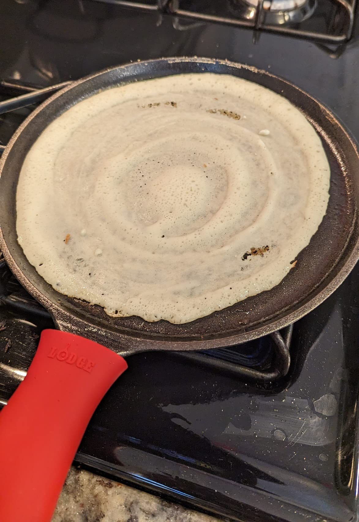 Lodge Cast Iron Griddle with Hot Handle Holder - 10.5 Inch customer photo 1