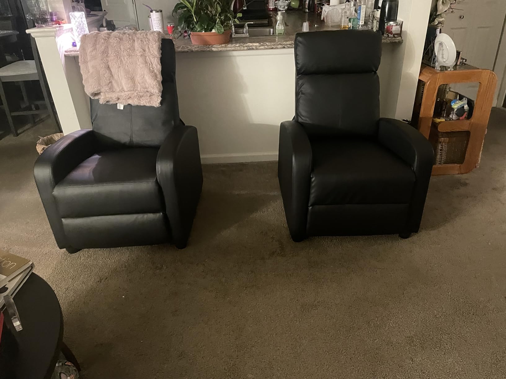 BestMassage | Recliner Chair | No Massage Function | Leather Black | with Lumbar Support, Adjustable Push Back, Wide Armrests, Footrest & Padded Seat | Easy Assembly | for Living Room, Home Theatre customer photo 1