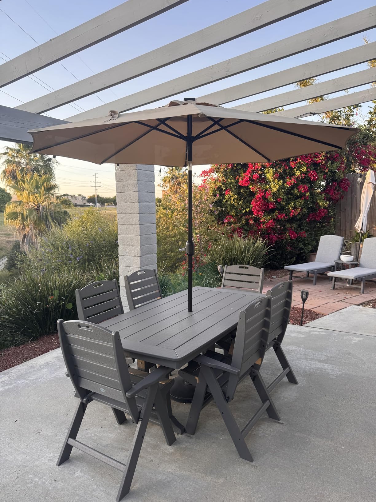 Sunnyglade 9' Solar LED Lighted Patio Umbrella with 8 Ribs/Tilt Adjustment and Crank Lift System customer photo 2