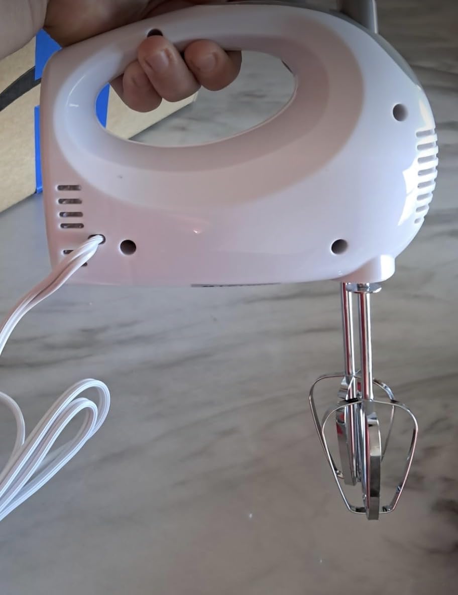 OVENTE 5-Speed Corded Electric Hand Mixer with Stainless Steel Whisks, Compact Portable Design with Snap-On Storage Case,150W Lightweight Handheld Mixer for Baking & Cooking, Black HM151B customer photo 1
