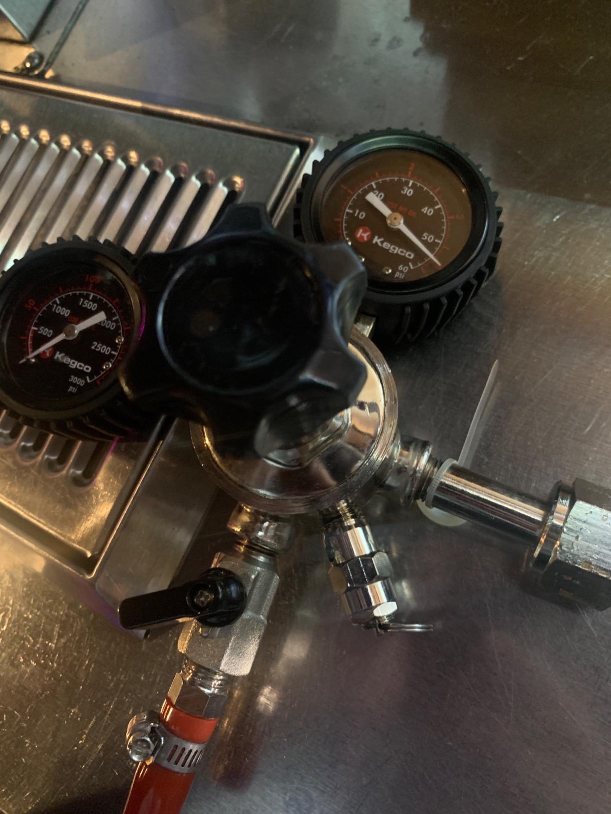 Kegco Elite Series Dual Gauge CO2 Draft Beer Regulator, 1 Product customer photo 1