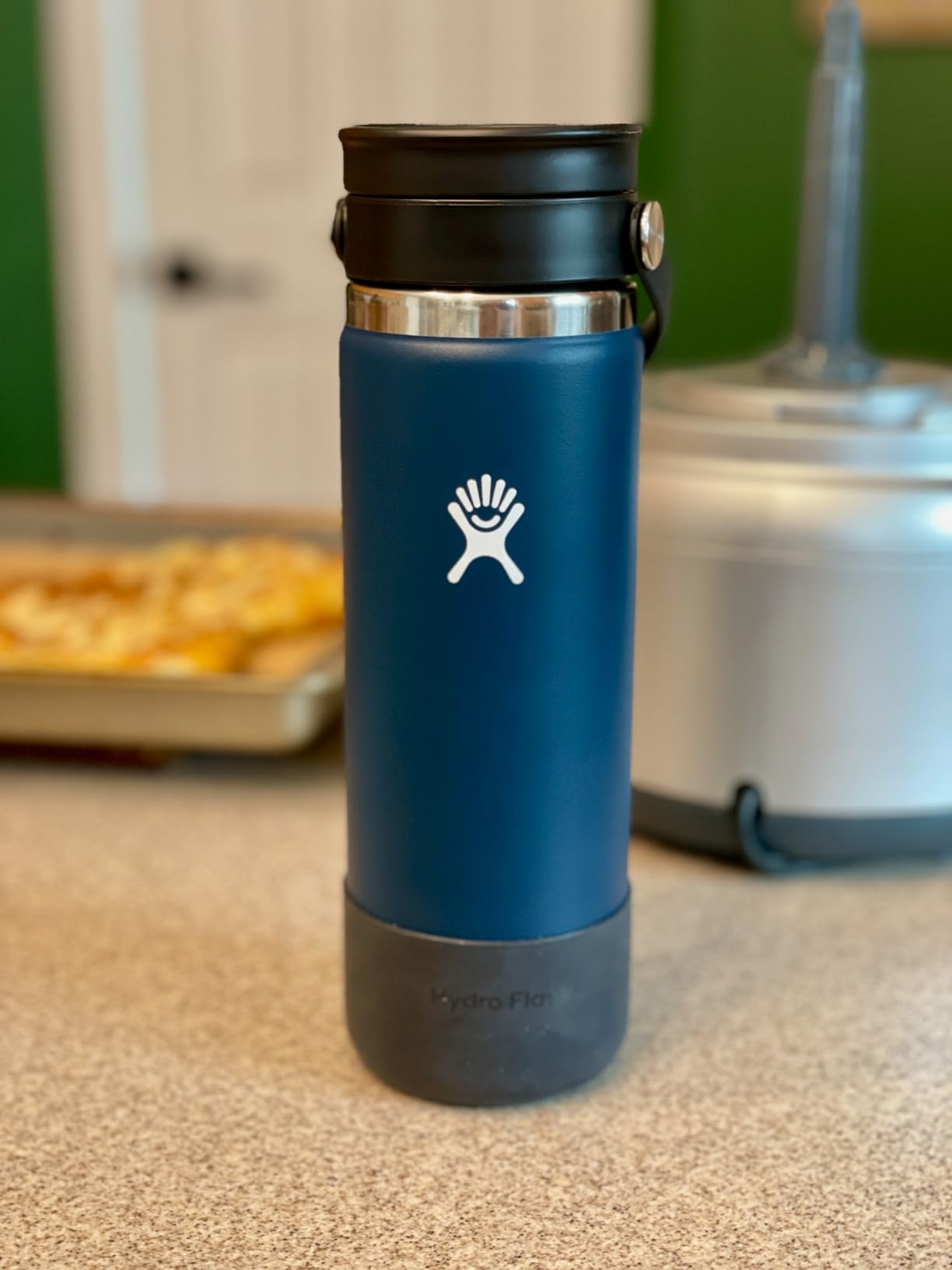 Hydro Flask Wide Mouth Bottle with Flex Sip Lid - Insulated Water Bottle Travel Cup Coffee Mug Black 20 oz customer photo 1