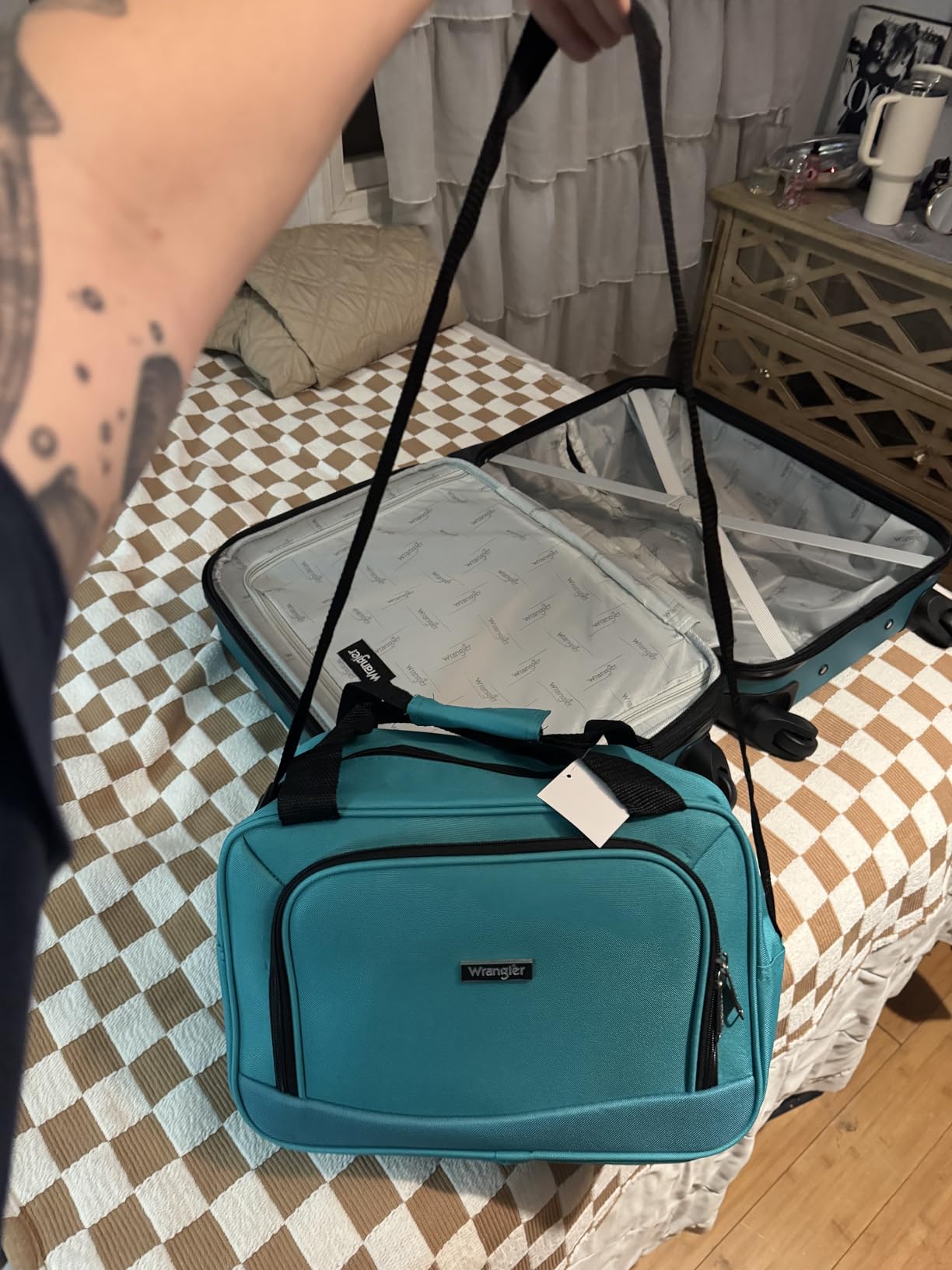 Smart Luggage Set with Cup Holder, USB Port and Phone Holder, Black, 2 Piece Set customer photo 1