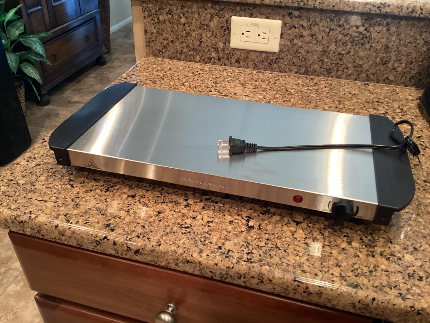 OVENTE Electric Buffet Server and Food Warmer, Three 1.5 Quart Chafing Dish Set with Stainless Steel Warming Tray Perfect for Holidays and Dinners, Silver FW173S customer photo 1