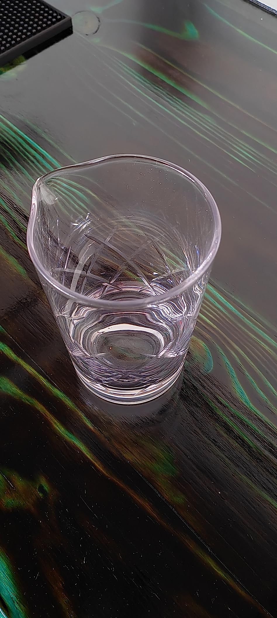 Hiware Professional 24 Oz Cocktail Mixing Glass, Thick Bottom Seamless Crystal Mixing Glass customer photo 2