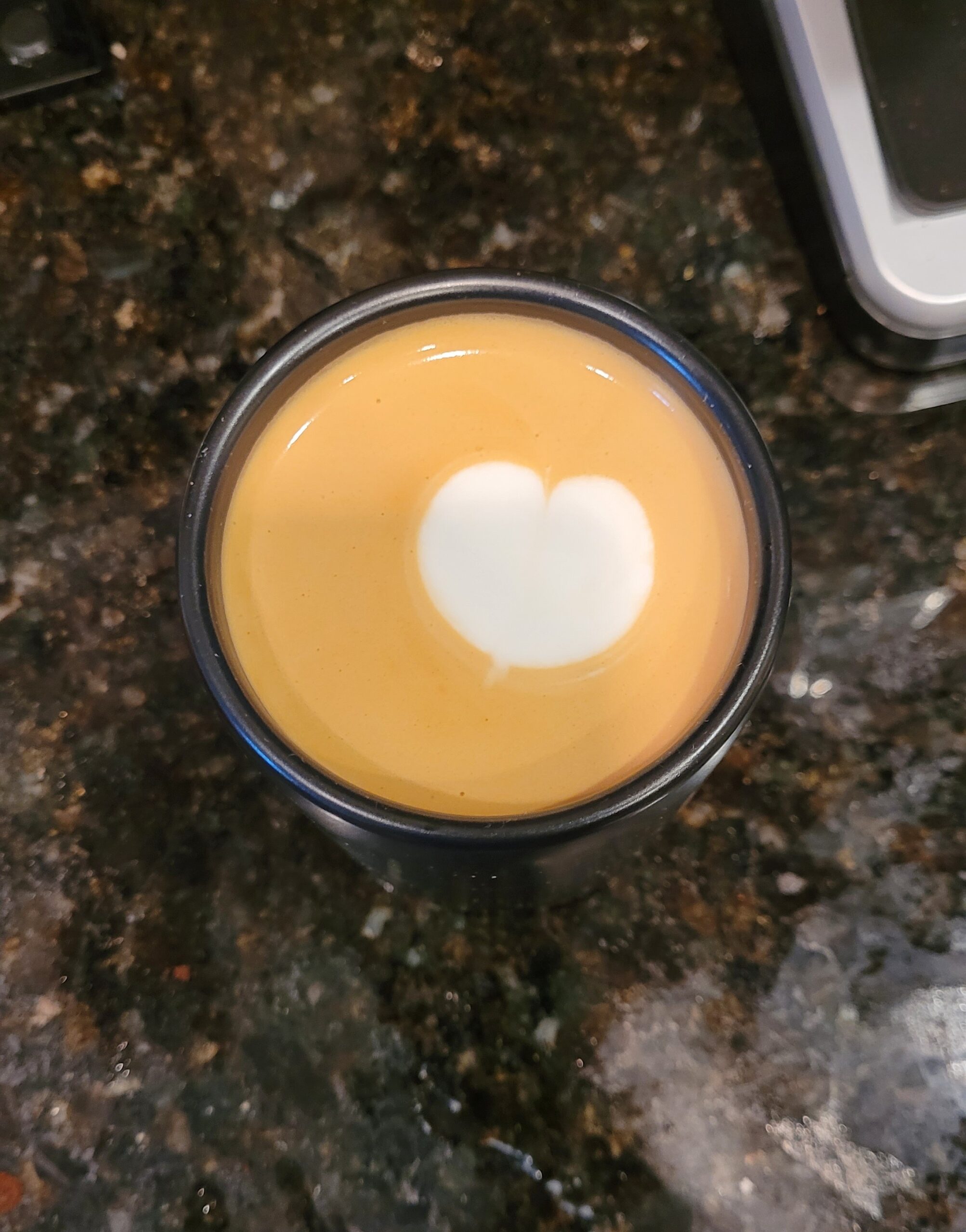 Fellow Monty Latte Art Cup 11oz - Double Wall Ceramic Latte Mug for Cappuccino, Espresso & Barista, Crema-Lifting Slope, Stackable, Matte Black customer photo 1