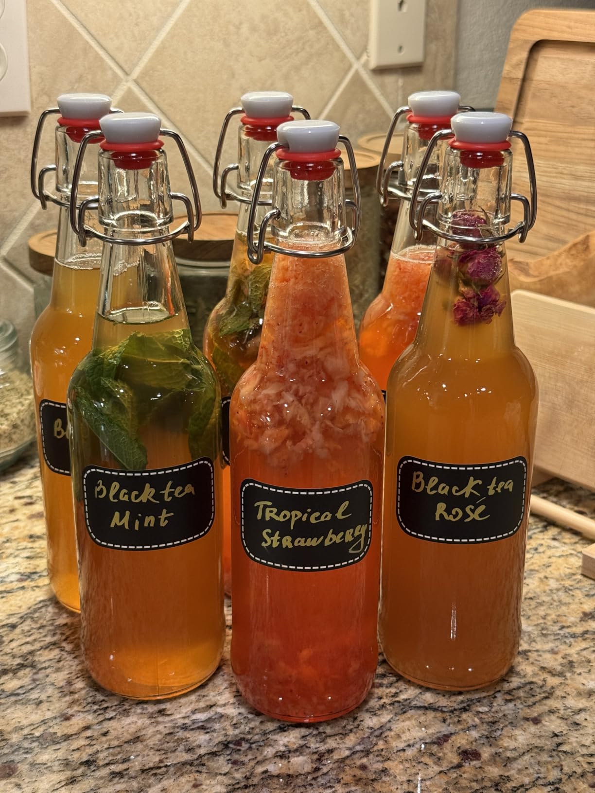 WILLDAN Set of 6-16oz Swing Top Glass Bottles - Flip Top Brewing Bottles For Kombucha, Kefir, Vanilla Extract, Beer - Airtight Caps and Leak Proof Lids, Bonus Gaskets and Funnel customer photo 1