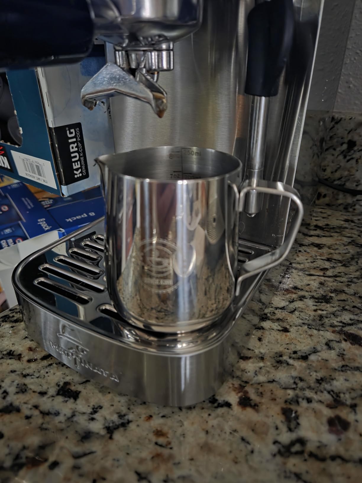 Milk Frothing Pitcher 20oz,Espresso Steaming Pitchers 600ml,Espresso Machine Accessories,Milk Frother cup 20 Oz, Coffee Cappuccino Latte Art,Stainless Steel Jug Cup with Decorating Art Pen customer photo 2