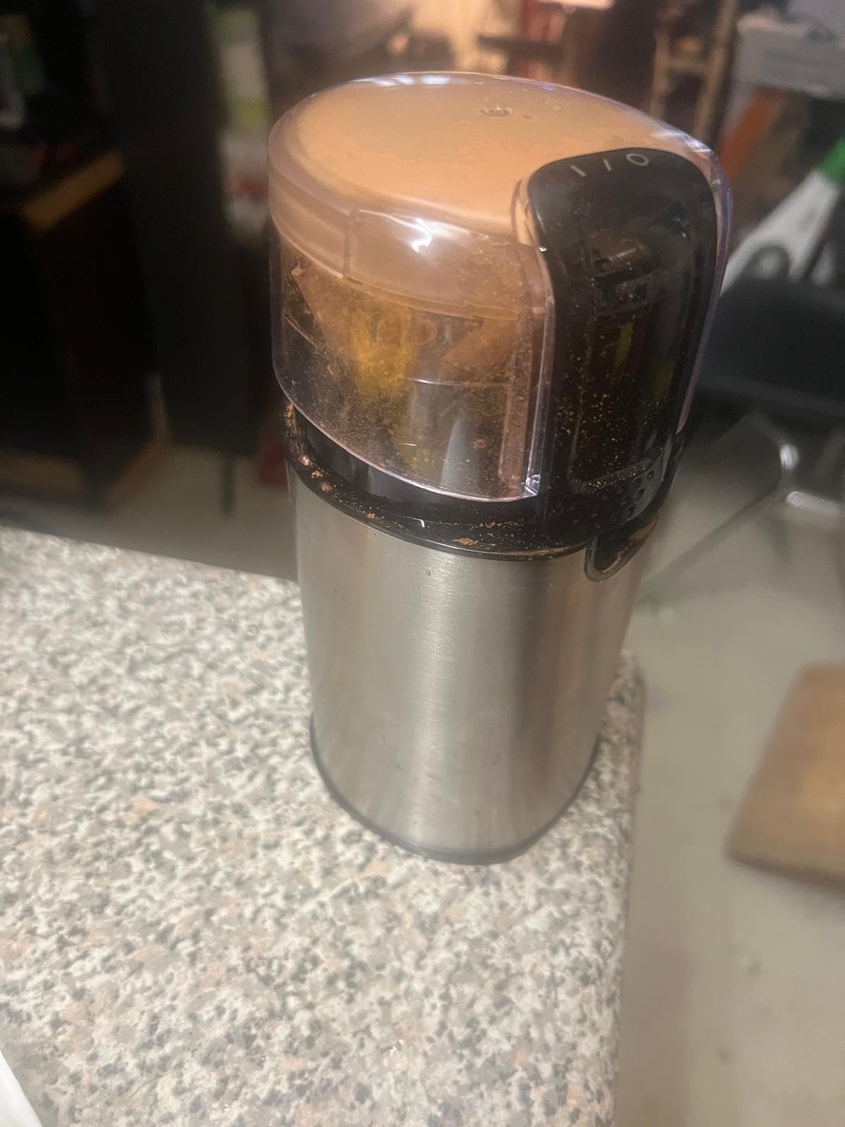 Amazon Basics Fast Electric Coffee Grinder for Home Use, Easy to Use Coffee Bean and Spice Grinder with Heavy-Duty Stainless Steel Grind Blades customer photo 2