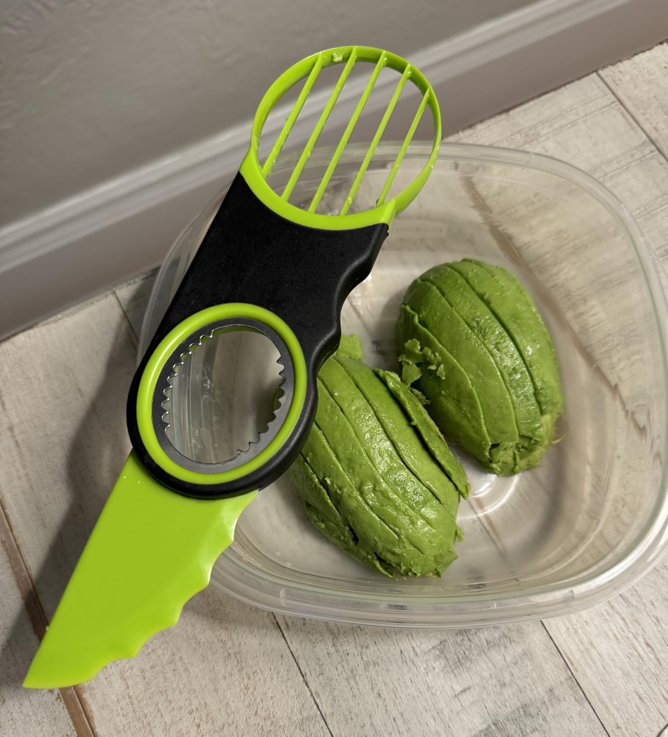 Aichoof 3 in 1 Avocado Slicer,Dishwasher Safe customer photo 1