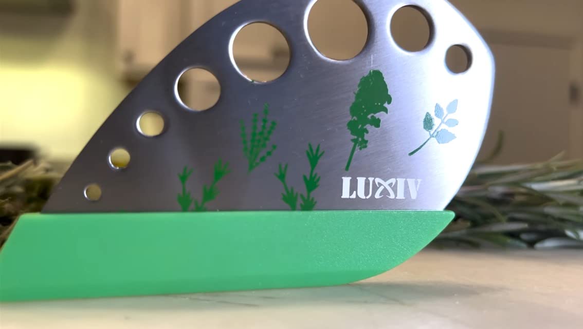 Herb Stripper 9 holes, Luxiv Stainless Steel Kitchen Herb Stripping Tool Loose Leaf Kale Razor Metal Leaf Pealer for Kale, Chard, Collard Greens, Thyme, Basil, Rosemary customer photo 2