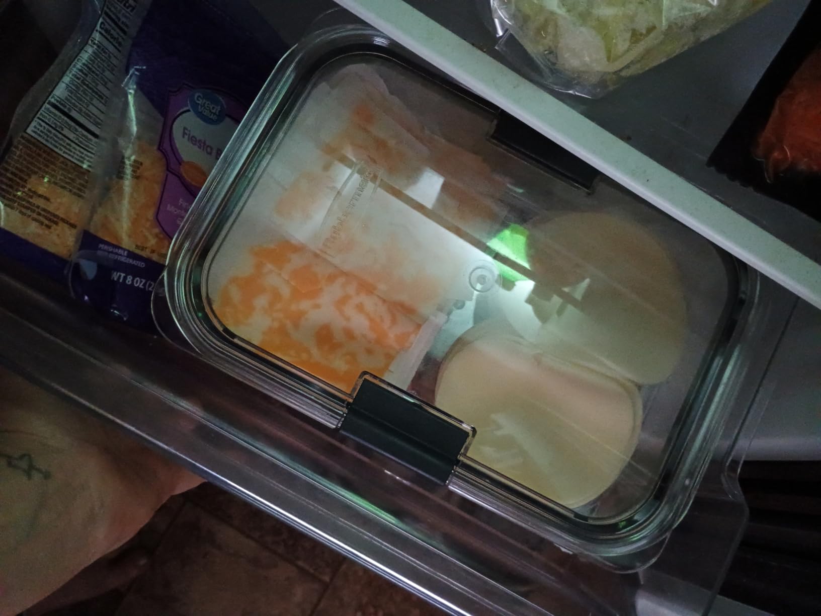 Rubbermaid Brilliance BPA-Free Food Storage Containers with Lids, Airtight Clear Set of 2 (9.6 Cup), Ideal for Lunch, Meal Prep, and Leftovers customer photo 2