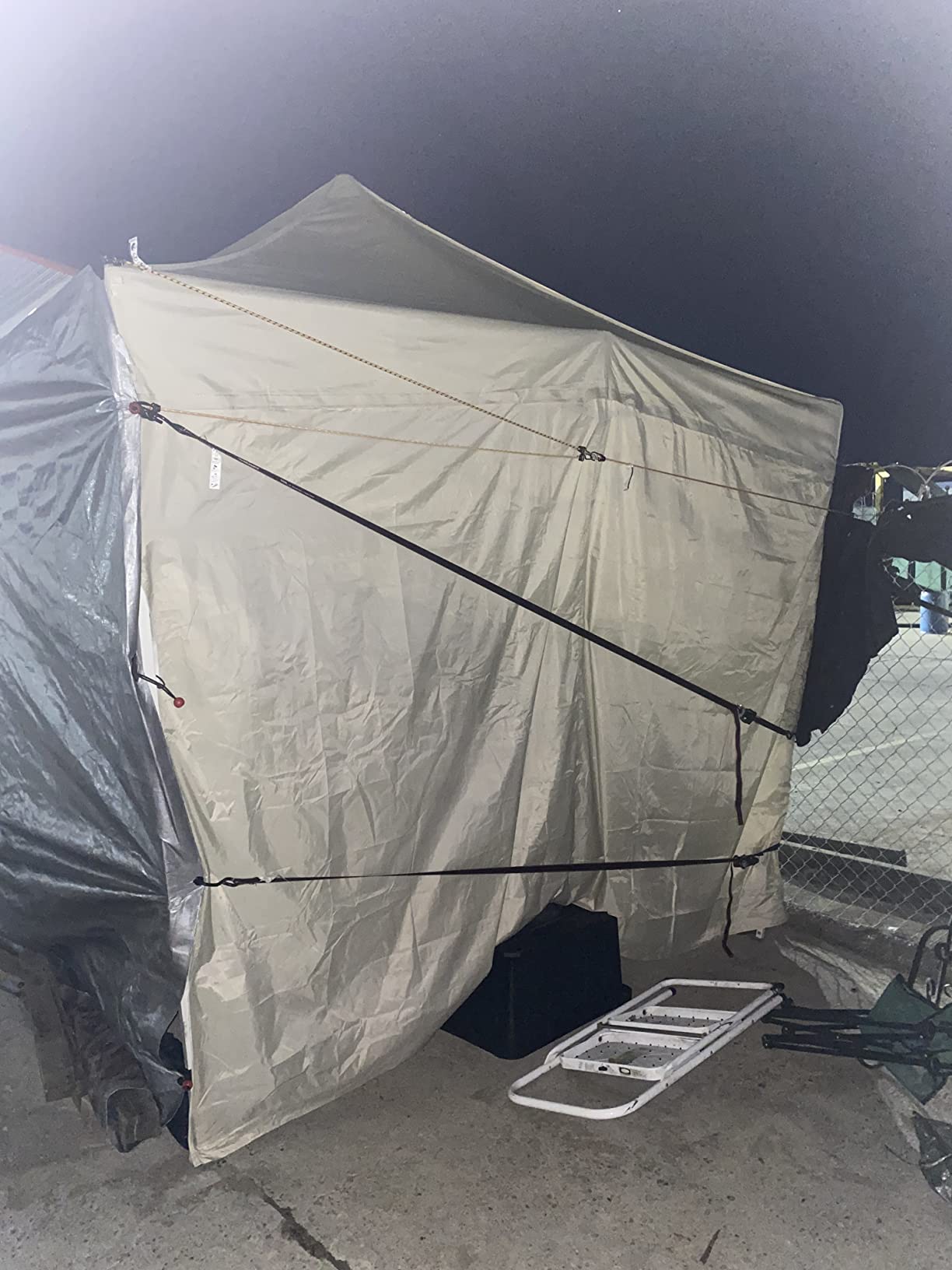 Eurmax USA 10'x15' Pop-up Canopy Tent Commercial Instant Canopies with 4 Removable Zipper End Side Walls and Roller Bag, Bonus 4 SandBags(White) customer photo 1