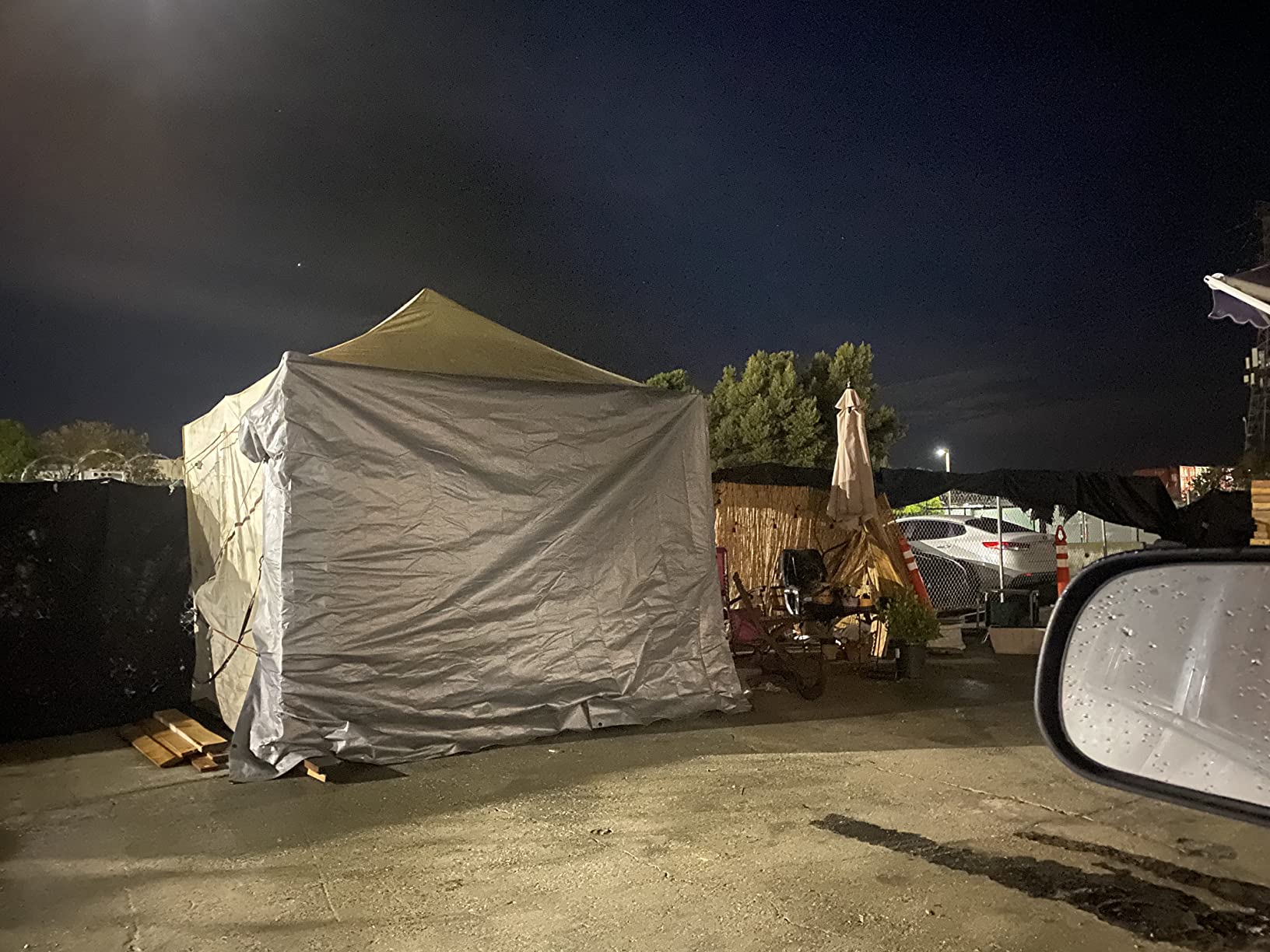 Eurmax USA 10'x15' Pop-up Canopy Tent Commercial Instant Canopies with 4 Removable Zipper End Side Walls and Roller Bag, Bonus 4 SandBags(White) customer photo 2