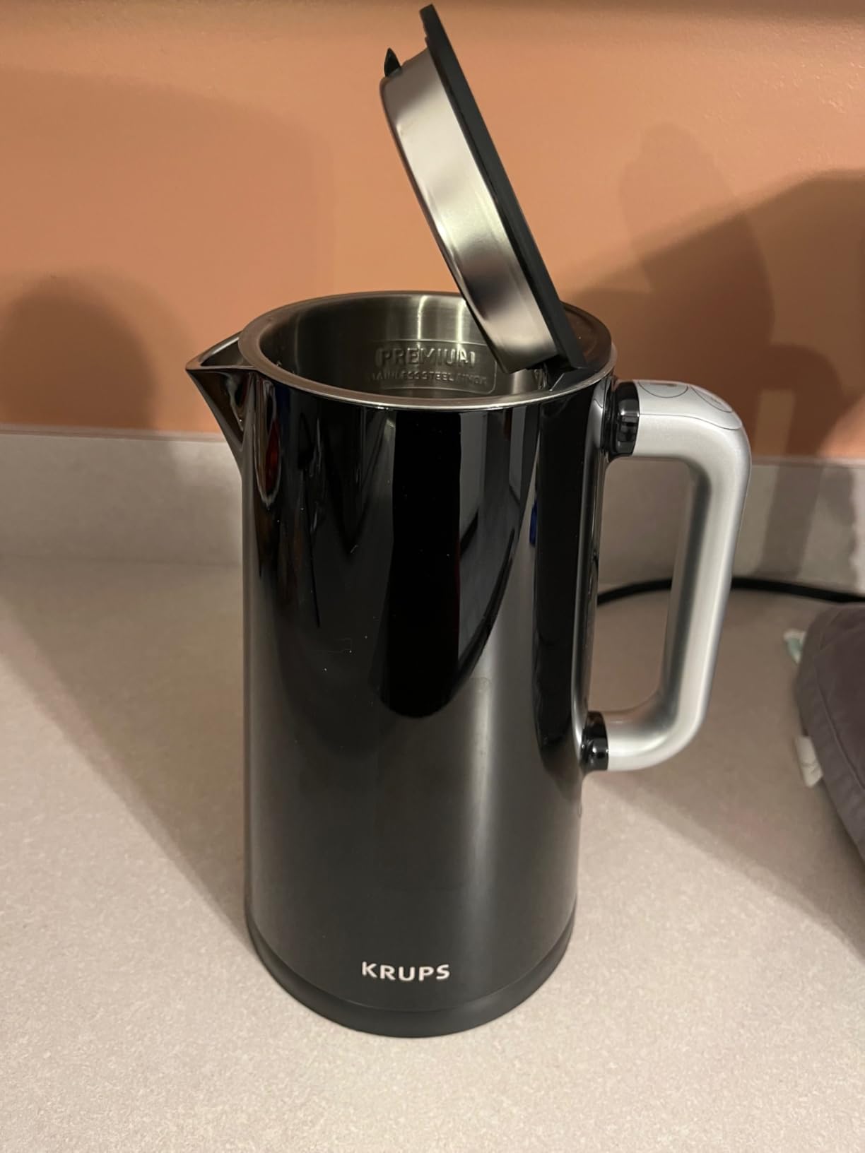 KRUPS Smart Temp Electric Kettle: 1.7L Capacity, 5 Precise Temperature Settings, Digital Display, Cool-Touch Exterior, Cordless Design for Tea and Coffee Lovers customer photo 1