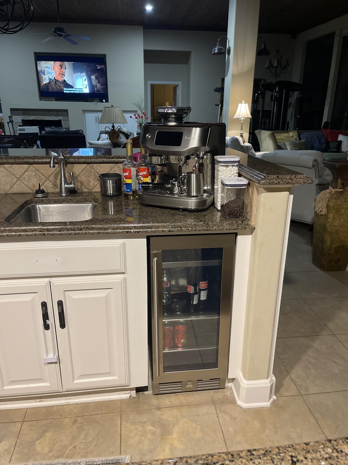 Zephyr Presrv 24 Inch Beverage and Wine Fridge Single Zone Under Counter, Built-in Drink Refrigerator, 7 Bottles, 108 x12oz Cans customer photo 2