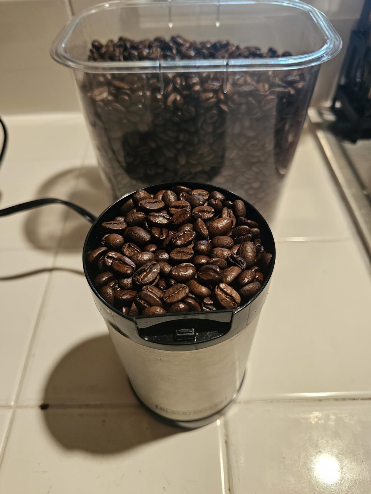 BLACK+DECKER One Touch Coffee Grinder, 2/3 Cup Coffee Bean Capacity, Spice Grinder, One Touch Push-Button Control -150 Watts -Stainless Steel Blades customer photo 2