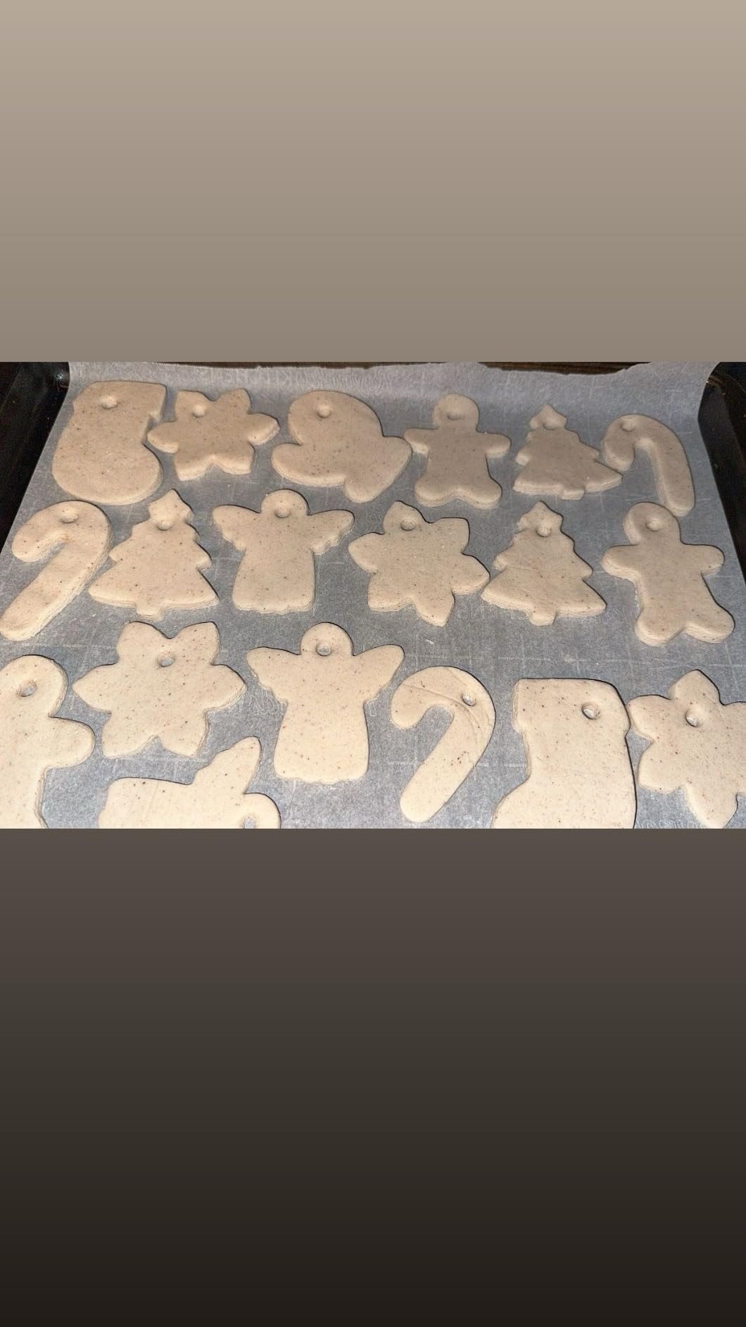Christmas Cookie Cutters, 8Pcs Winter Holiday Cookie Cutter Set, Stainless Steel Metal Cutter with Gingerbread Men,Christmas Tree,Snowflake, Candy Cane, Angel, Santa Face,Stocking,Mitten customer photo 1