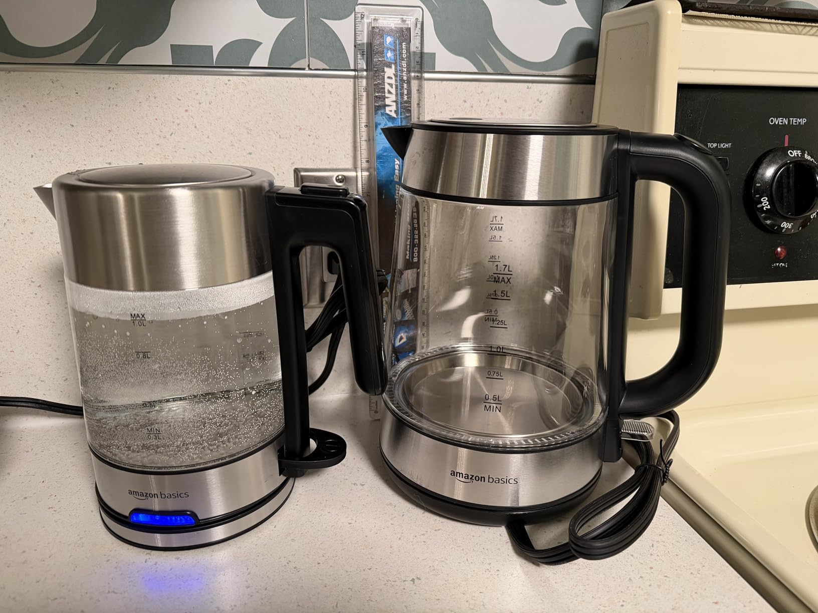 Amazon Basics Electric Kettle with Glass Carafe for Tea and Coffee, Fast Boiling, Auto Shut-Off, Boil-Dry Protection, Temperature Control, Removable Filter, 1 Liter, 1500W, BPA-Free customer photo 2