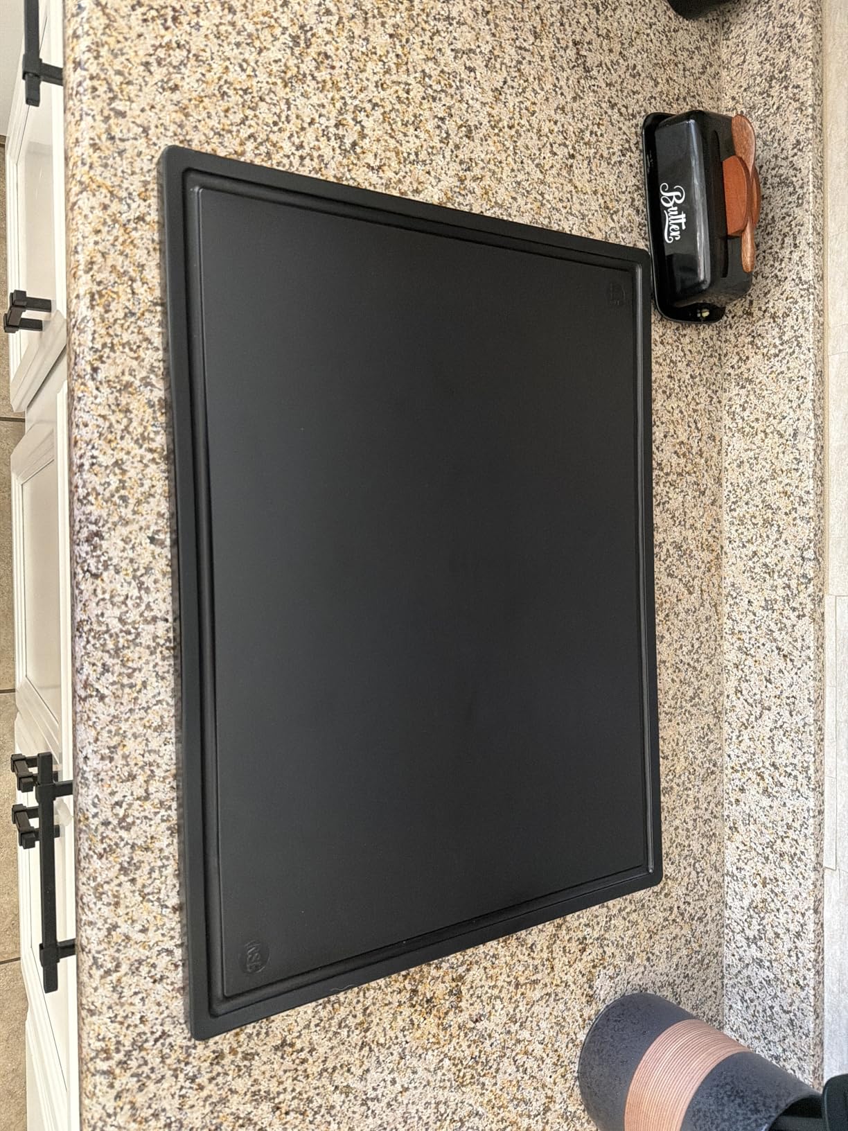 Thirteen Chefs Black Cutting Board with Juice Groove - Large 18 x 12 Inch for Meat, Grilling, BBQ and Carving, Restaurant Grade HDPE 1/2