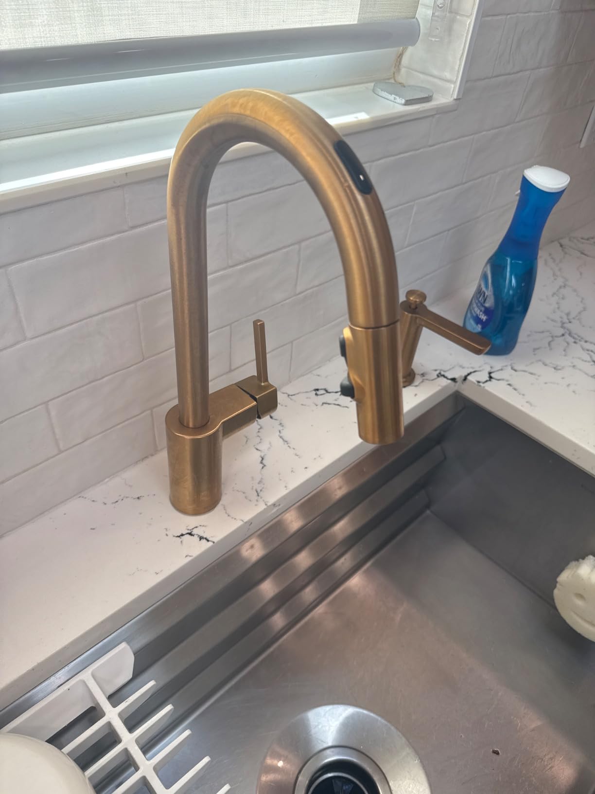 Moen 7565EVC Align Chrome Smart Faucet Touchless Kitchen Faucet with Pull Down Sprayer, Modern Kitchen Sink Faucet with Voice Control and Power Boost customer photo 2