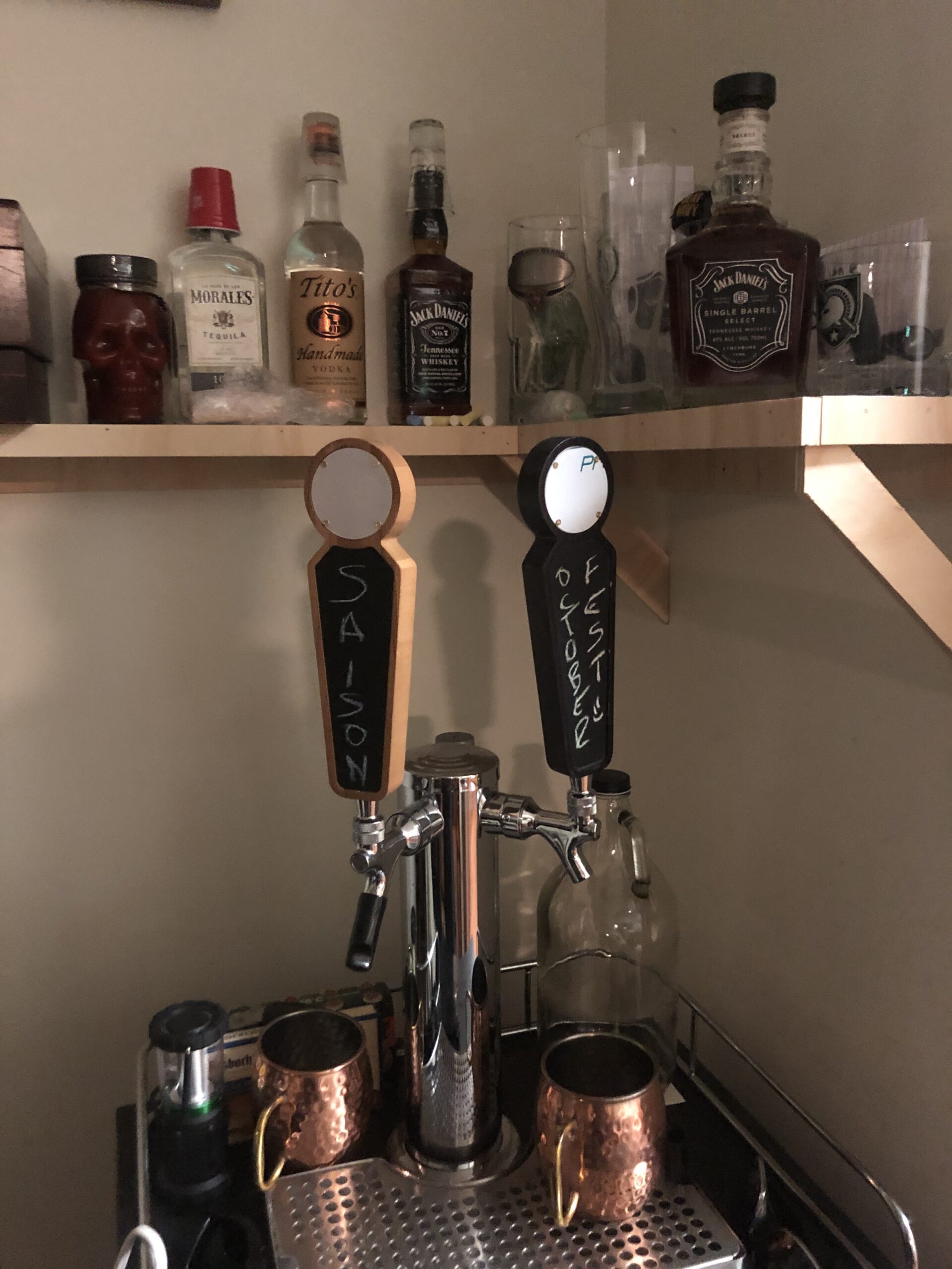 TESLYAR Wooden Beer Tap Handle for Kegerator - Large Chalkboard Keg Tap Handle Display for Bar, Brewery, Homebrew - Customizable Beer Faucet Handle (Black) customer photo 2