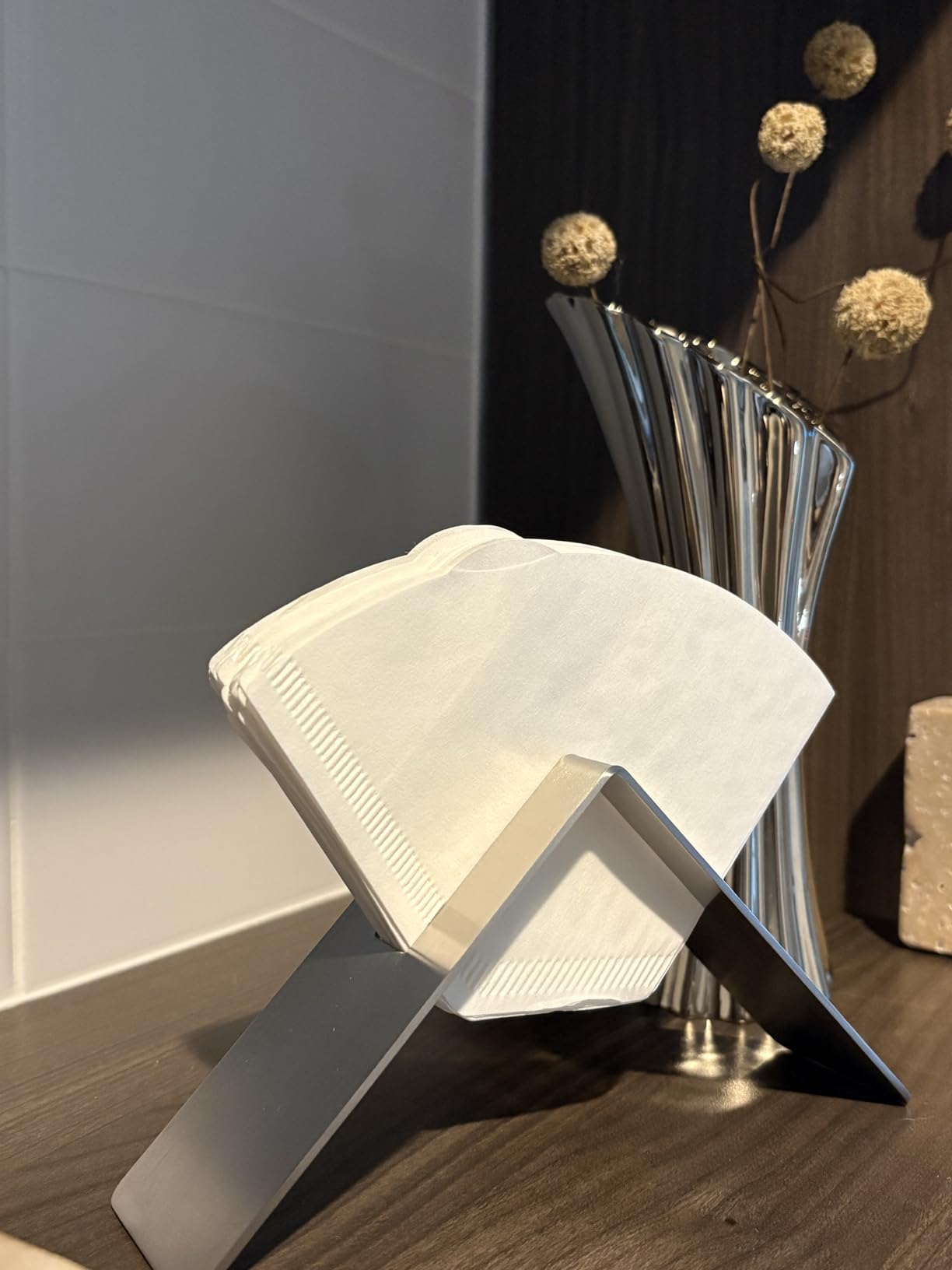 MIAO JIN Coffee Filter Paper Holder,Stainless Steel Coffee Paper Storage Container Dispenser Rack Coffee Filter Stand (Black) customer photo 2