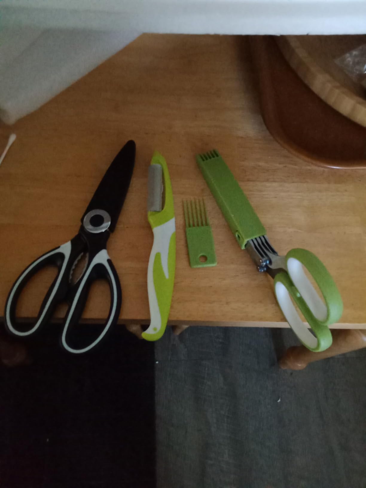 Herb Scissors with 5 Blades & Cleaning Kit, Stainless Steel Kitchen Shears for Herbs, Lettuce, Cilantro, Dishwasher Safe, Soft-Grip Handle customer photo 1