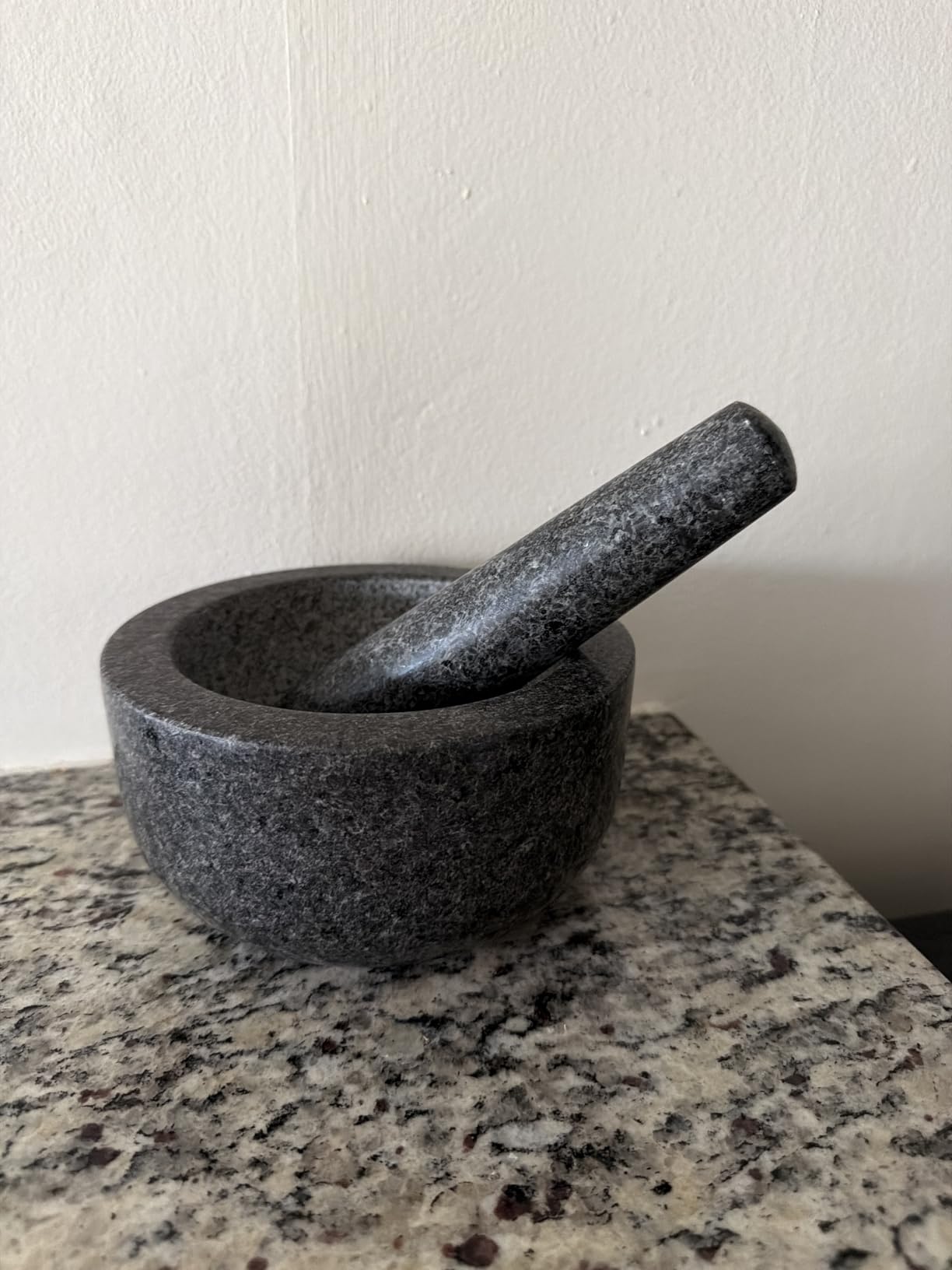 Priority Chef Heavy Duty Large 2 Cup Mortar and Pestle Set,100% Granite, Non Slip Base, Make Fresh Guacamole, Salsa, Pesto, Stone Grinder Bowl, Herb Crusher, Spice Grinder, 6.3 Inch Size, Black customer photo 1
