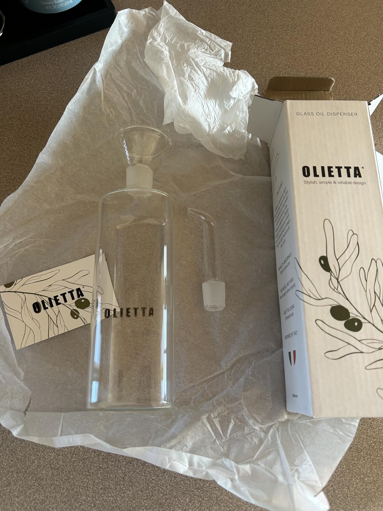 Olietta Olive Oil Dispenser Bottle Borosilicate Glass - Non Drip Oil Dispenser for Kitchen, Leak Proof Vinegar Drizzler Cruet customer photo 2