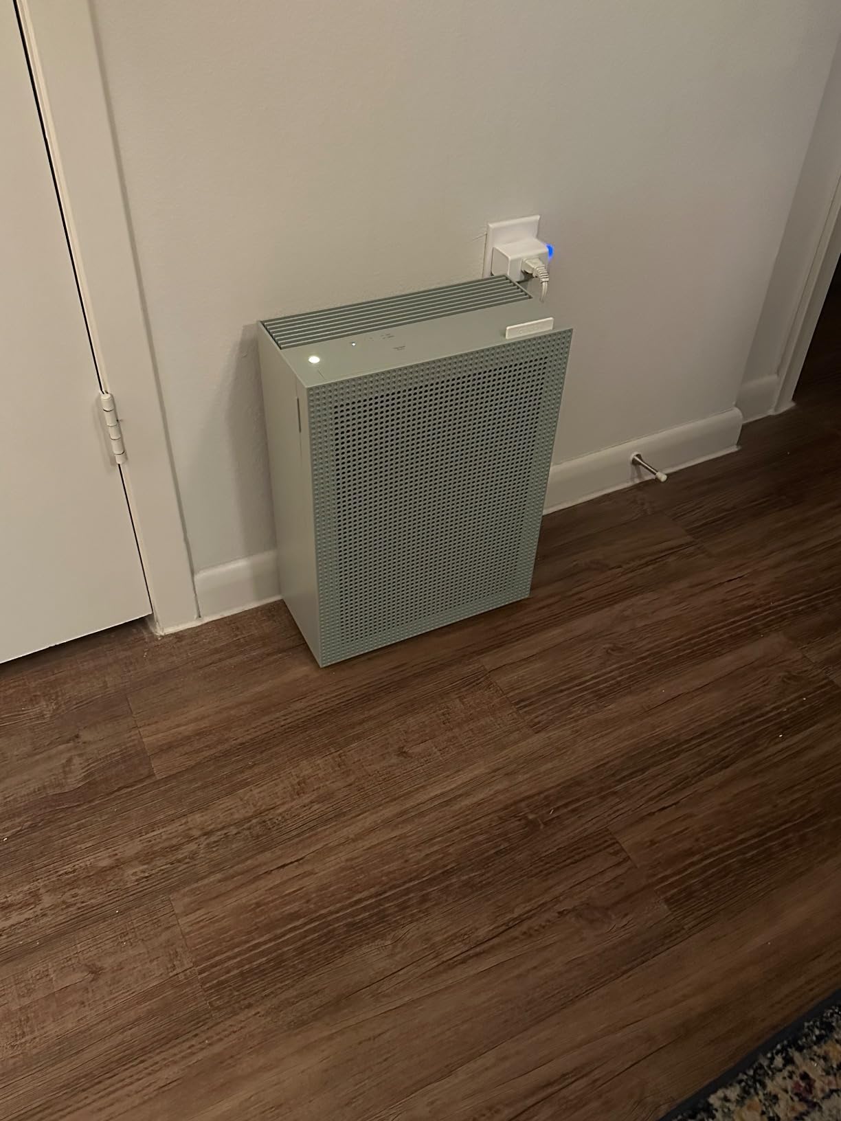 Coway Air Purifiers for Home Bedroom up to 1,035ft² with HEPA Filter, Carbon Filter, Washable Filter for Smoke, Pollen, Dander, with Air Quality Monitor, Auto Mode, 3yr Warranty, Airmega 150 White customer photo 2