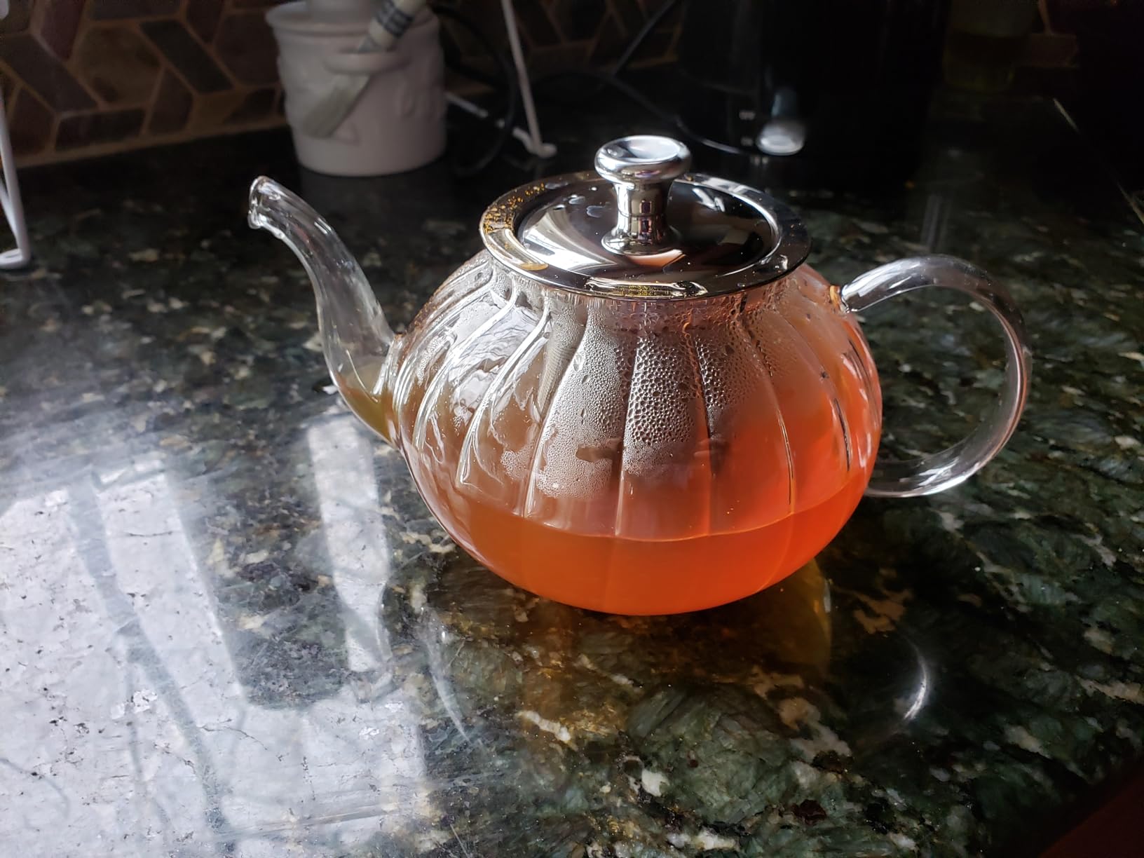 Teabloom Vienna Glass Teapot - Stain-Free Heatproof Glass - Stovetop Safe - Removable Stainless Steel Infuser - Perfect for Loose Leaf Tea - 37 oz. / 1100 ml (3-4 Cups) customer photo 1