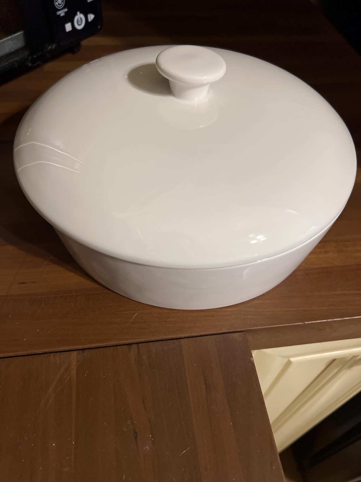 Sweese Ceramic Tortilla Warmer - Holds 12 Tortillas, Microwave & Oven Compatible, Elegant White Tortilla Holder with Lid for Taco Nights, Pancakes, Waffles - Durable & Easy to Clean customer photo 1