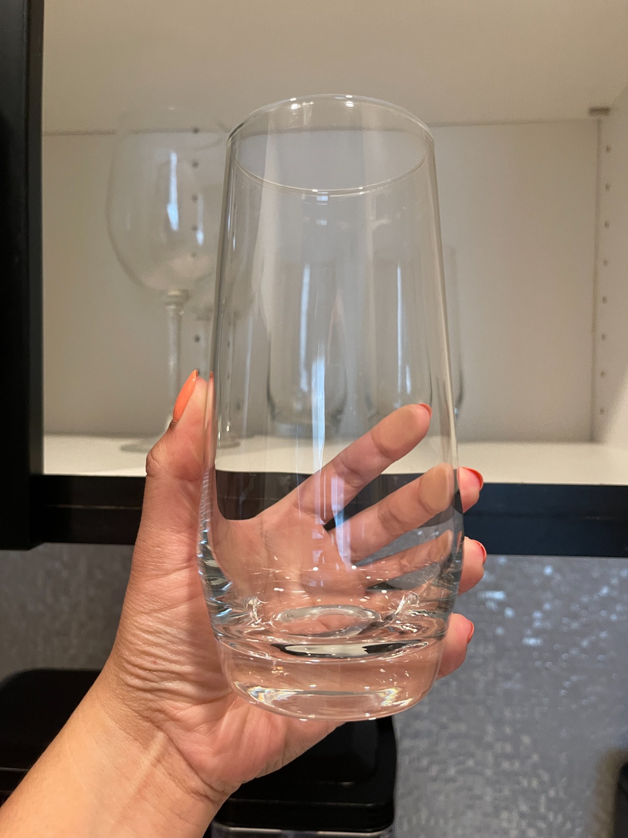 JoyJolt Gwen 18.5 oz Highball Glasses, 4pc Tall Glass Sets. Lead-Free Crystal Glass Drinking Glasses. Water Glasses, Mojito Glass Cups, Tom Collins Bar Glassware, and Mixed Drink Cocktail Glass Set customer photo 1