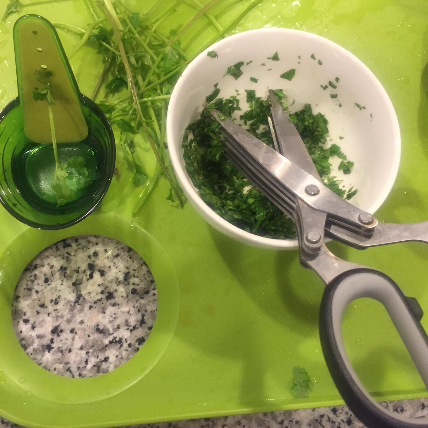Chef'n ZipStrip Herb Stripper, Updated Design, Green customer photo 2