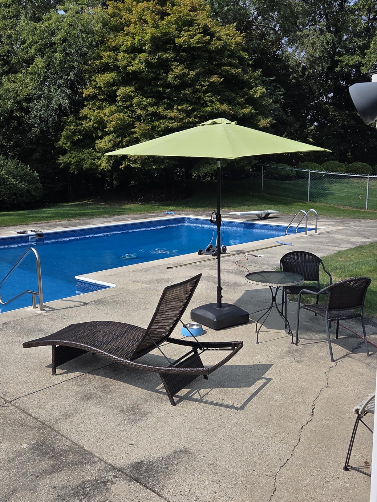 Best Choice Products 123lb Capacity Fillable Mobile Umbrella Base Heavy Duty Market Stand for Patio, Deck, Poolside w/ 4 Wheels, 2 Locks, 2 Knobs, Wind-Resistant Design - Black customer photo 2