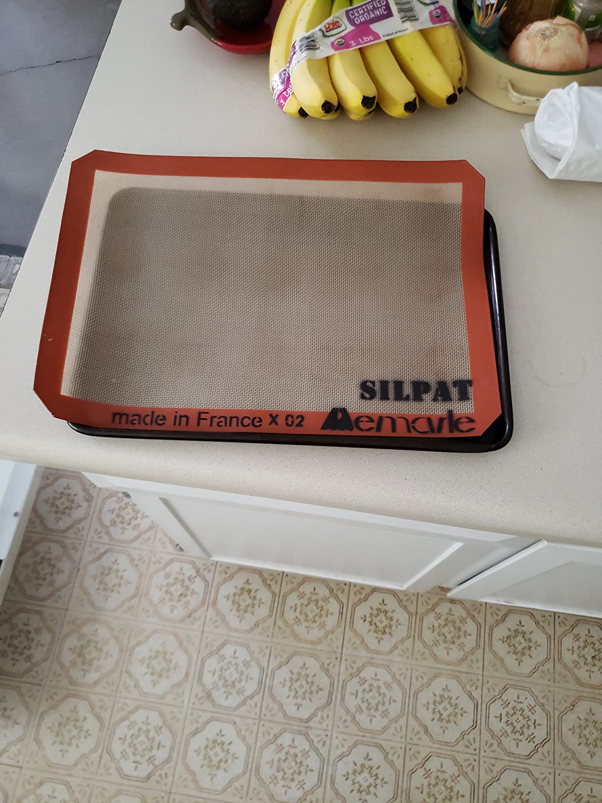 KitchenAid Silicone Medium Baking Mat, 9x14-Inch, Gray customer photo 2