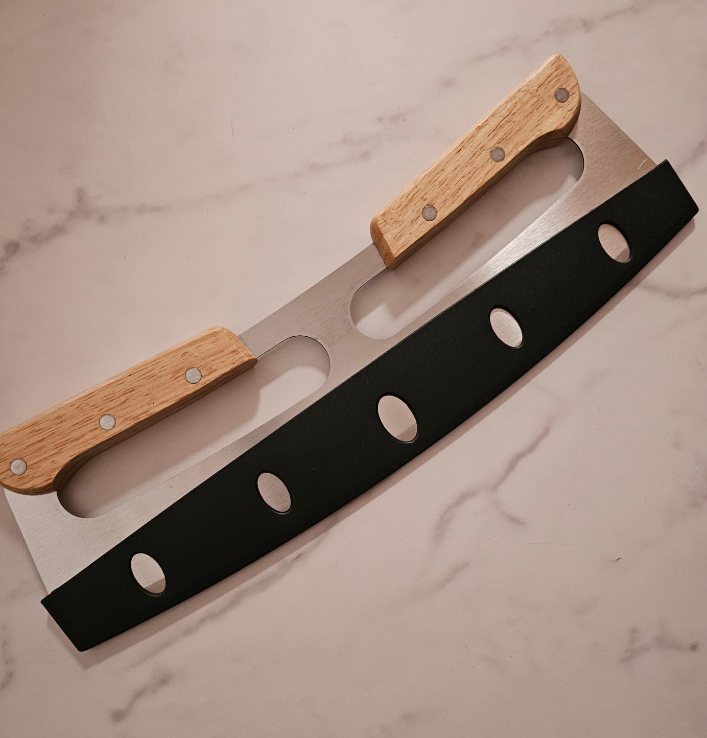 ALLTOP Pizza Cutter Rocker,Stainless Steel Blade Knife With Double Wooden Handle & Plastic Cover, Large Pizza Slicer/Chopper, Essential Kitchen Tool -14 In customer photo 2
