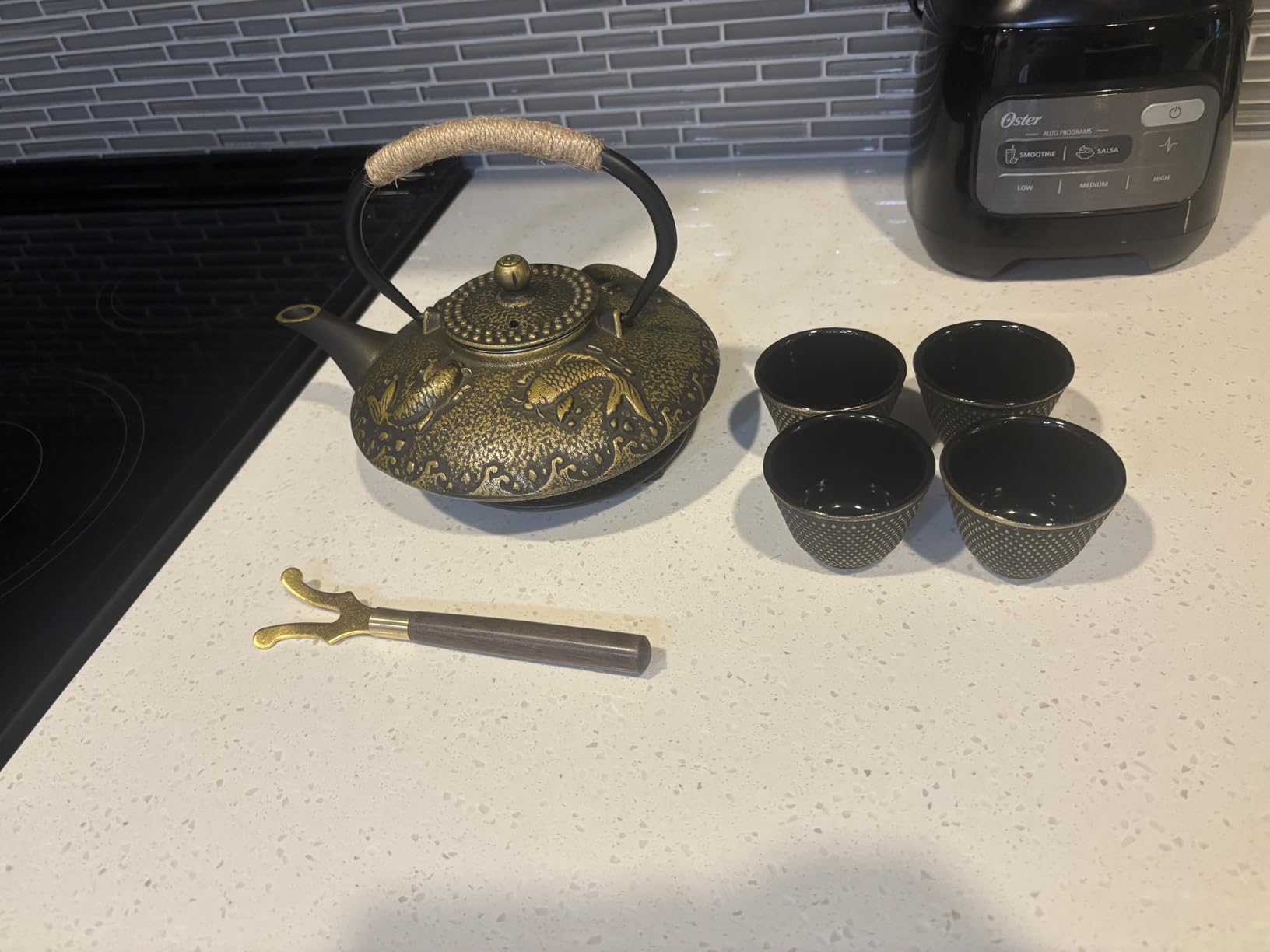 Ufine Koi Fish Cast Iron Teapot Set Stove Top Tea Kettle with 4 Cups Japanese Style Tetsubin Tea Gift Set, 26 oz with Stainless Steel Infuser customer photo 1