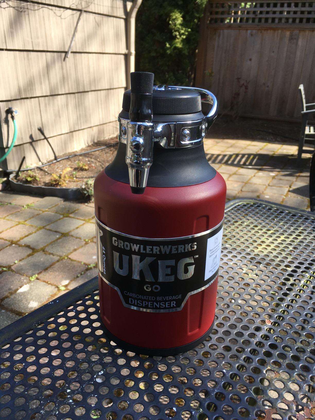 GrowlerWerks GrowlerWerks uKeg Go Carbonated Growler and Craft Beverage Dispenser for Beer, Soda, Cider, Kombucha and Cocktails, Amazing Gift for Beer Lovers, (128 oz, Midnight) customer photo 1