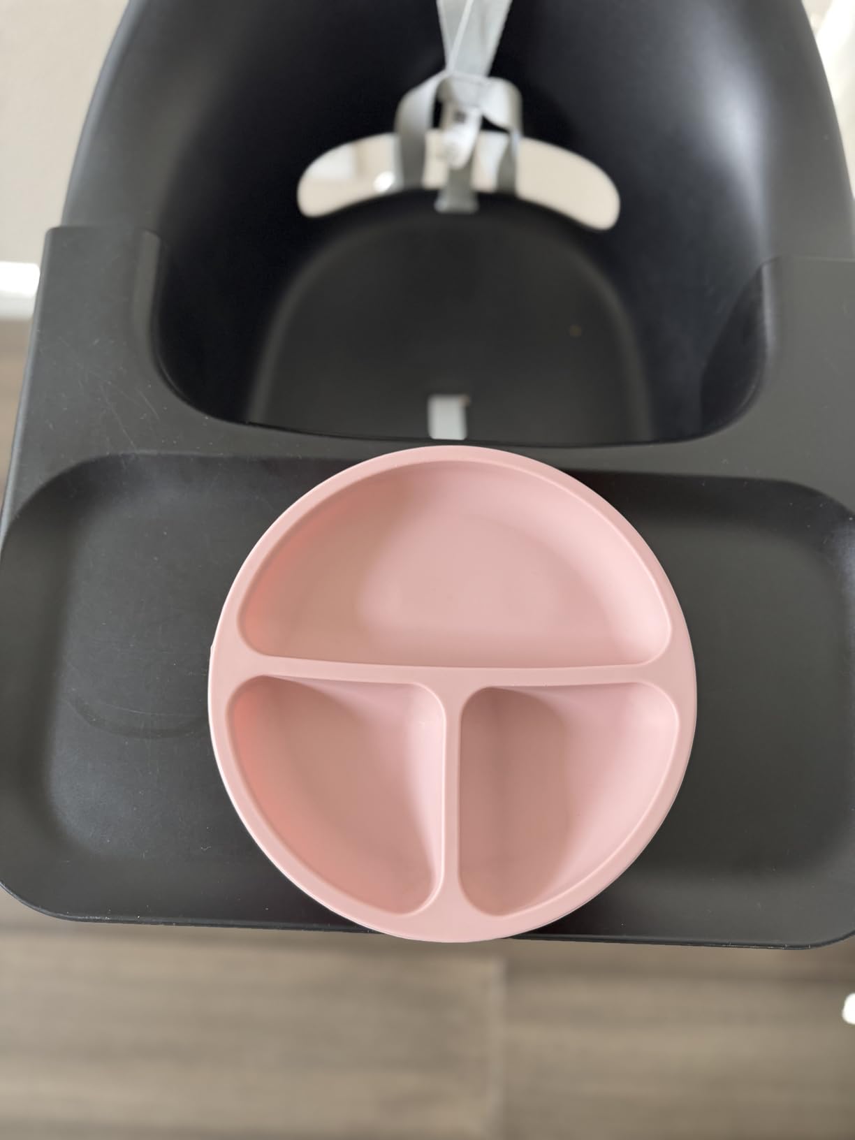 WeeSprout Suction Plates for Babies & Toddlers - 100% Silicone, Dinnerware Stays Put, Divided Design for Picky Eaters, Microwave & Dishwasher Friendly, 3 Pack customer photo 2