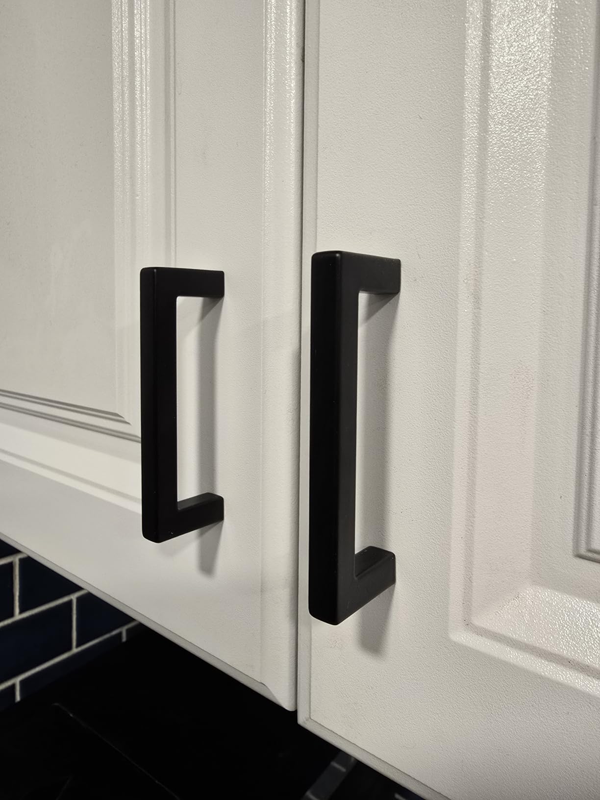 Ravinte 30 Pack Solid 3 Inch Center to Center Slim Square Bar Drawer Handles Kitchen Cabinet Handles Black Drawer Pulls Kitchen Cabinet Hardware Matte Black Dresser Pulls for Cupboard customer photo 2