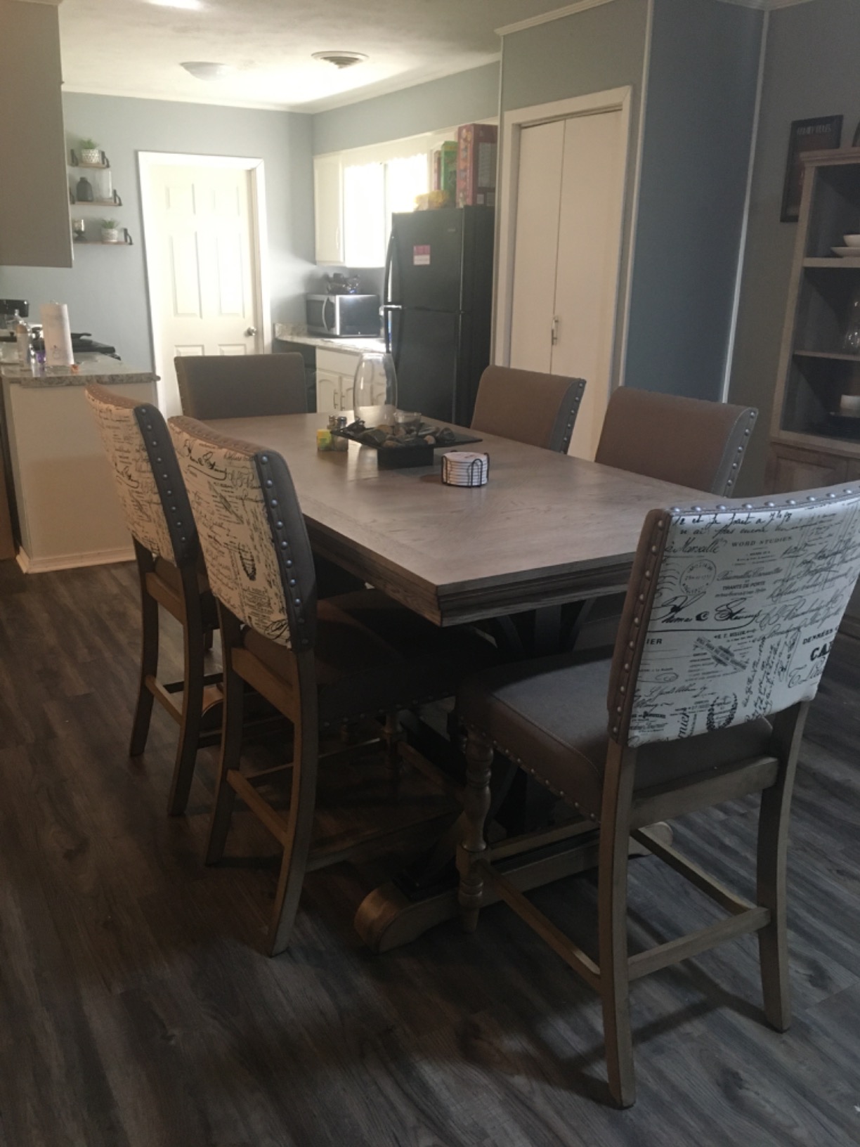 Roundhill Furniture Birmingham 7-Piece Driftwood Finish Table with Nail Head Chairs Counter Height Dining Set customer photo 1