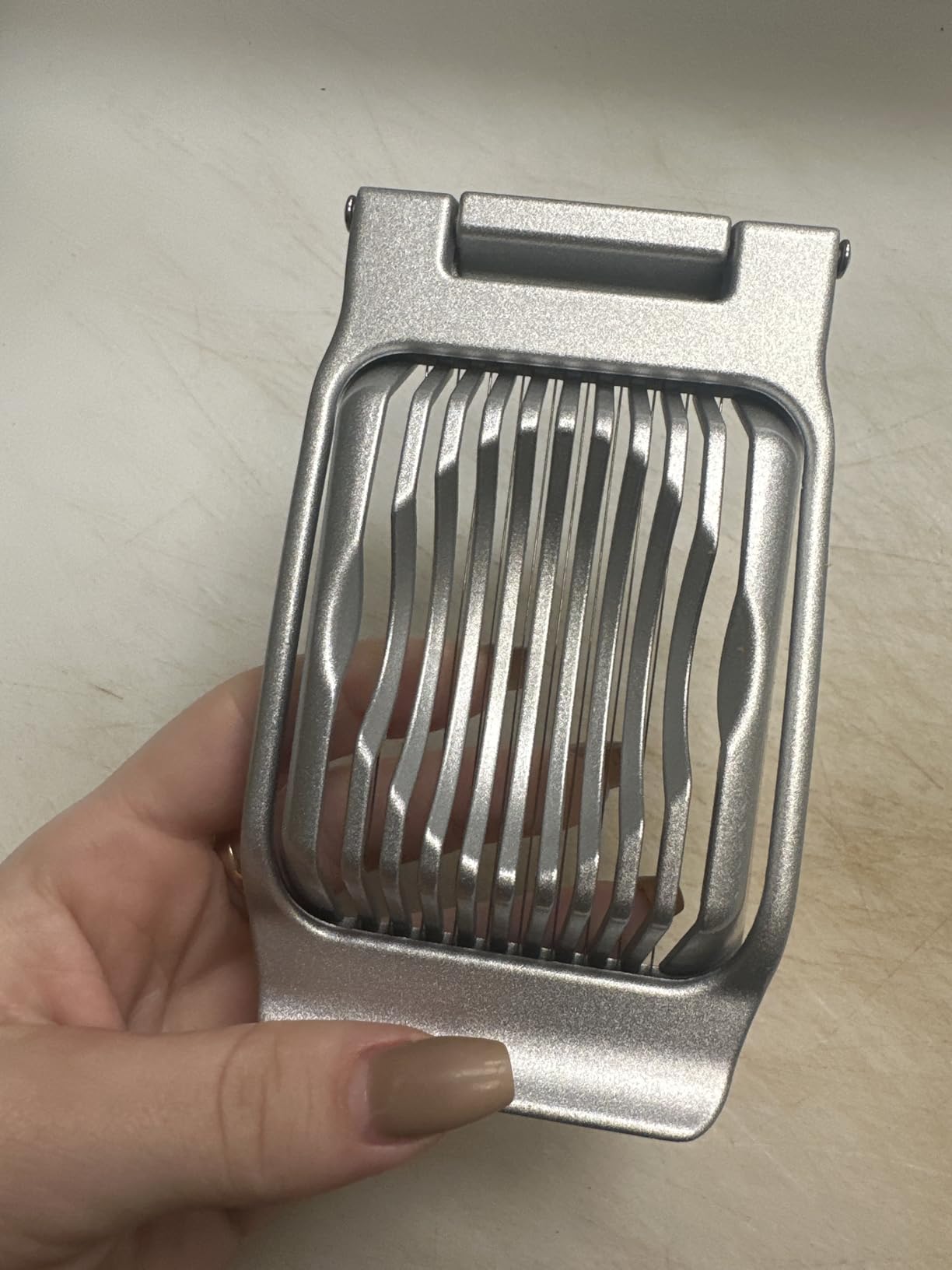 Yuzxaun Egg Slicer for Hard Boiled Eggs, Stainless Steel Wire, Heavy Duty Aluminium Egg Cutter Dishwasher Safe for Egg Strawberry Soft Fruit, Sliver customer photo 2