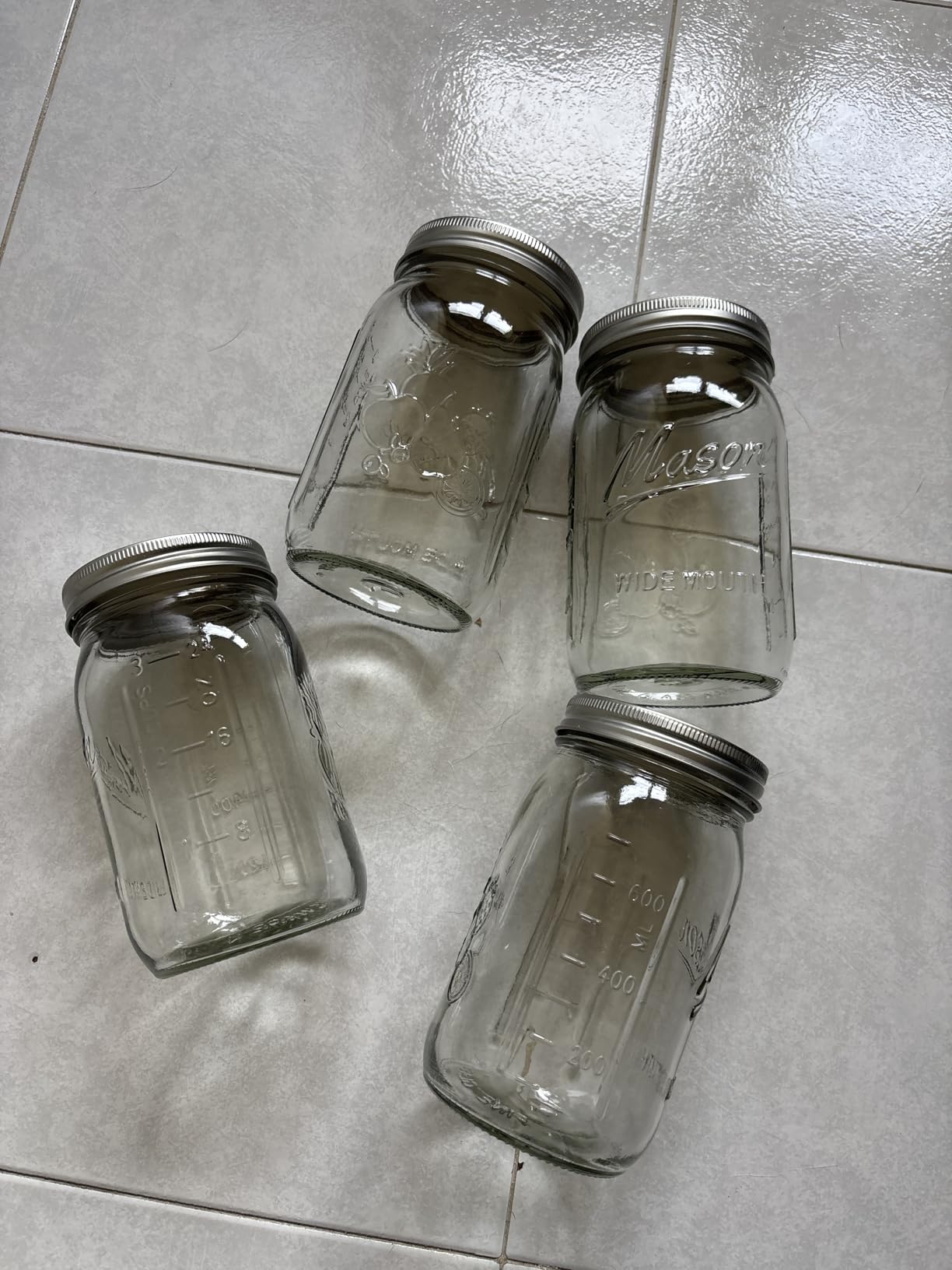 SEWANTA Wide Mouth Mason Jars 32 oz [4 Pack] With Mason Jar Lids and Bands, Mason Jars 32 oz - For Canning, Fermenting, Pickling - Jar Decor - Microwave/Freeze/Dishwasher Safe. customer photo 1