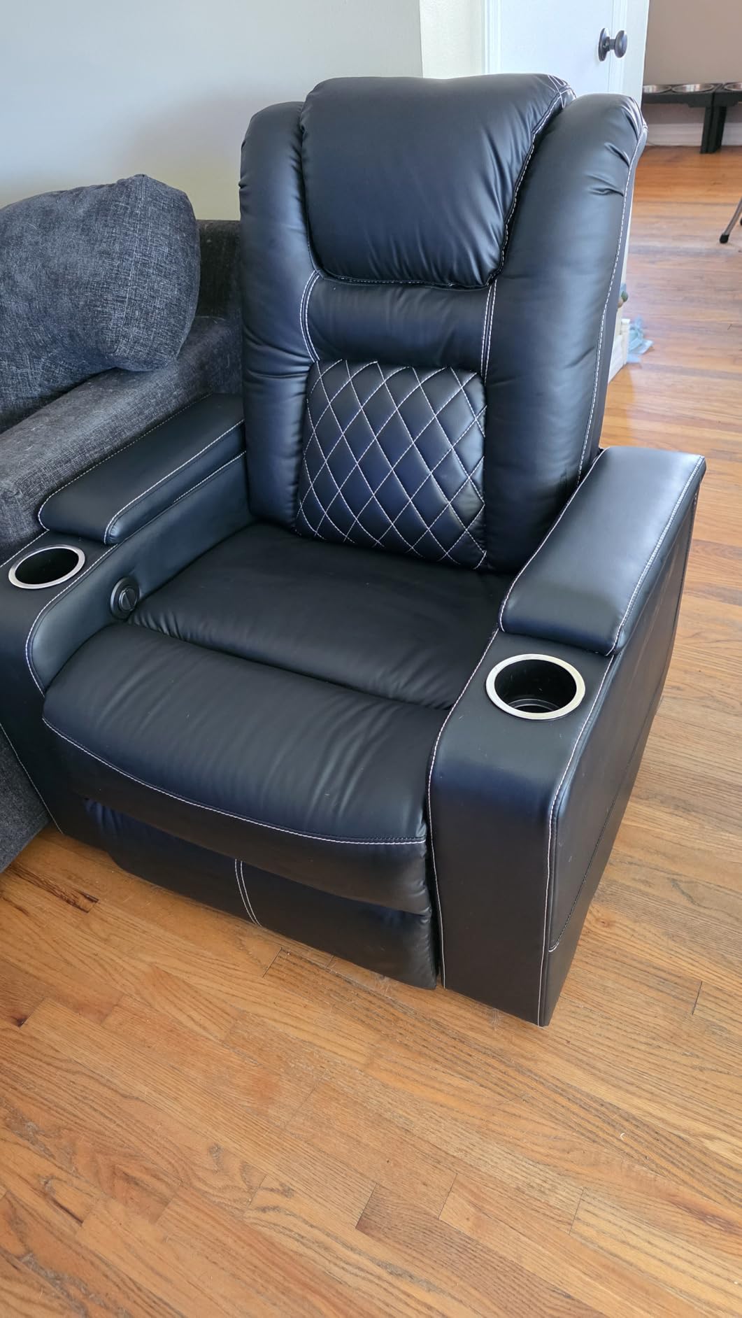 CANMOV Electric Power Recliner Chair with USB Ports and Cup Holders, Breathable Leather Home Theater Seating with Hidden Arm Storage customer photo 2