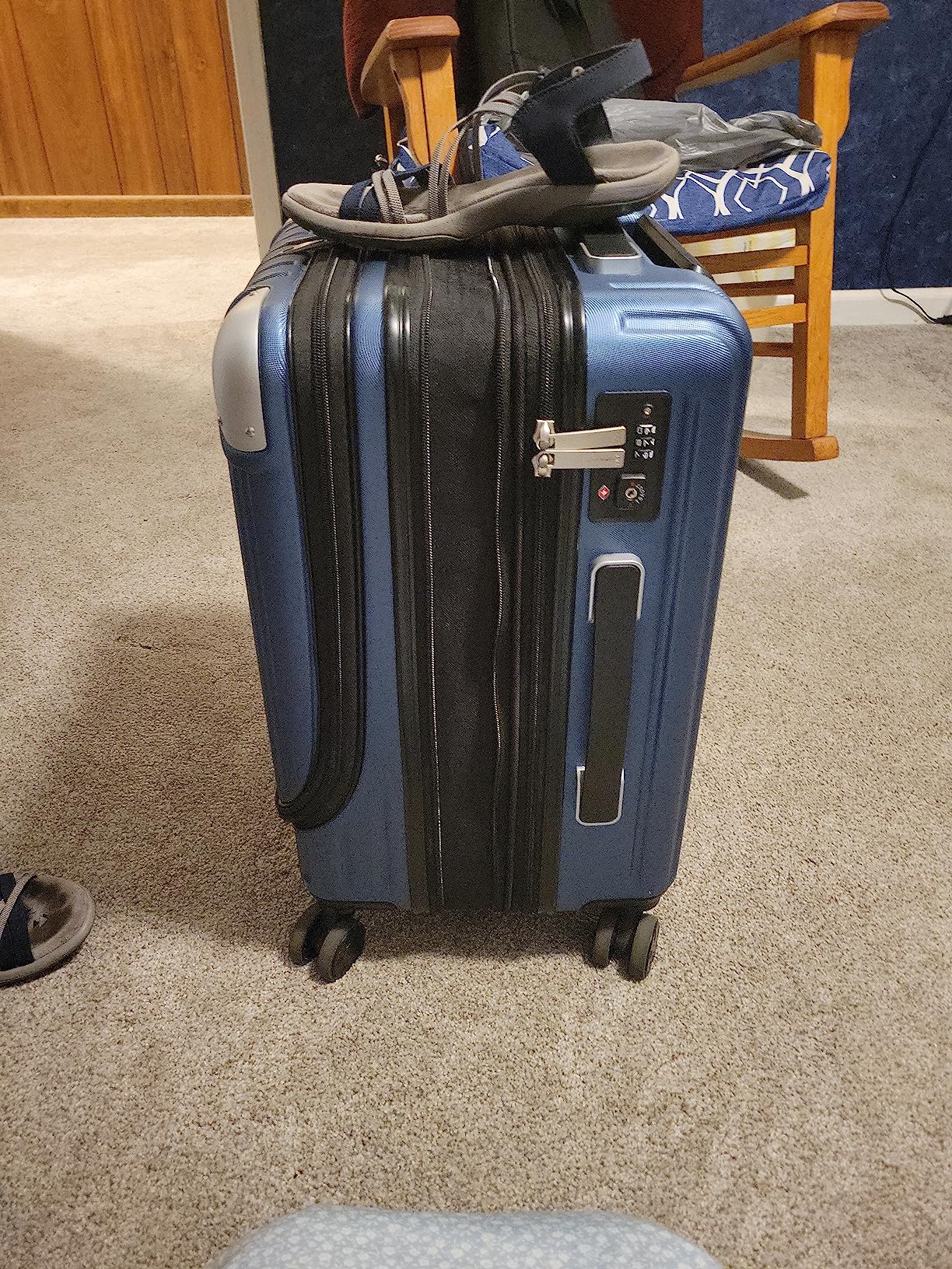 LEVEL8 Grace Luggage Sets Hardshell Suitcase with Wheels, Sturdy Large Suitcase Tsa Lock 20 Inch Expandable Carry on 24 Inch 28 Inch Checked Luggage, 3-Piece Set (20/24/28), Black customer photo 1