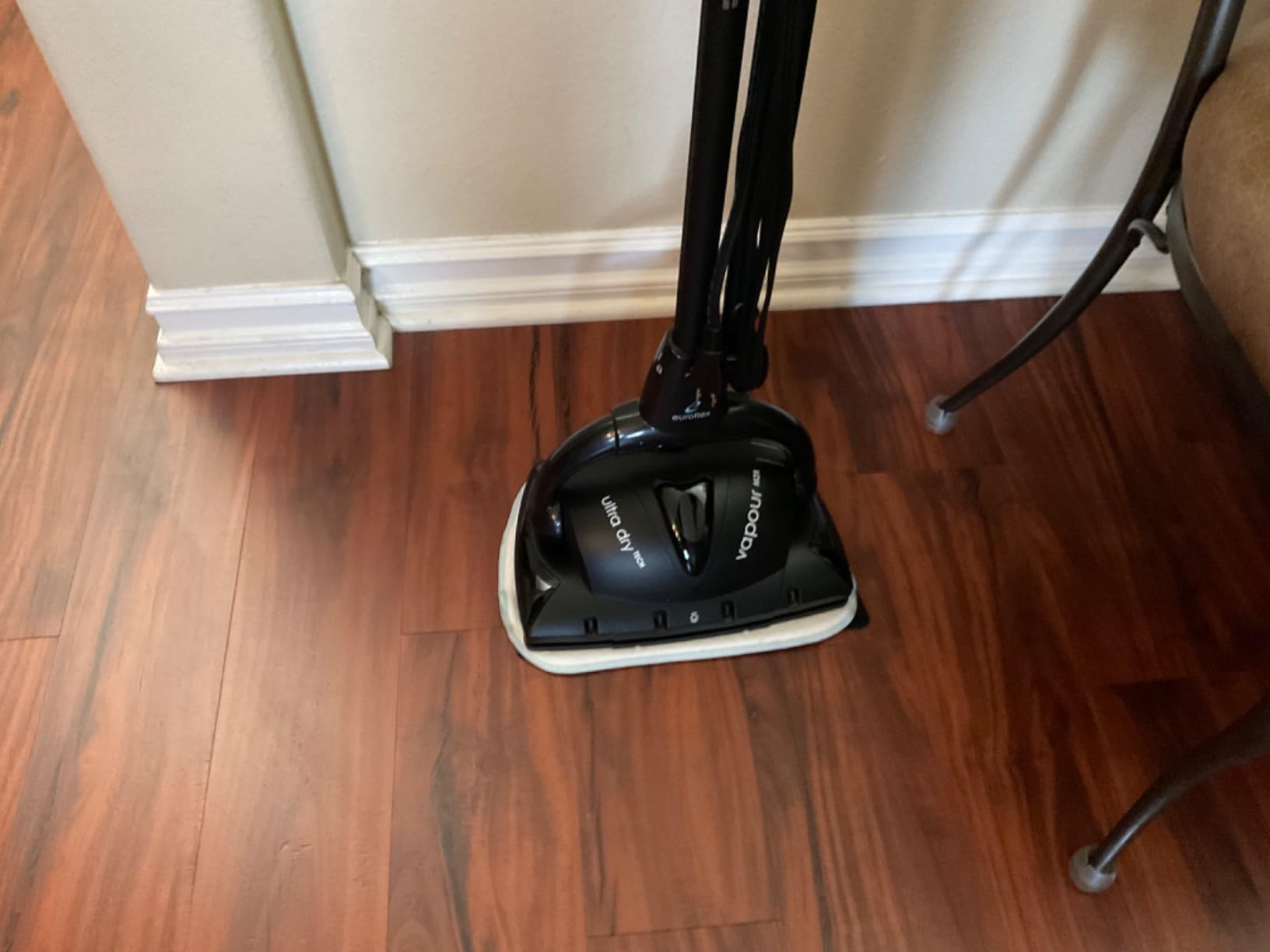 Euroflex Vapour Premium Steam Mop 9-Piece Set with Ultra Dry Steam; Consumer Reports Recommended; Commercial Grade 295°F & 50 PSI customer photo 2