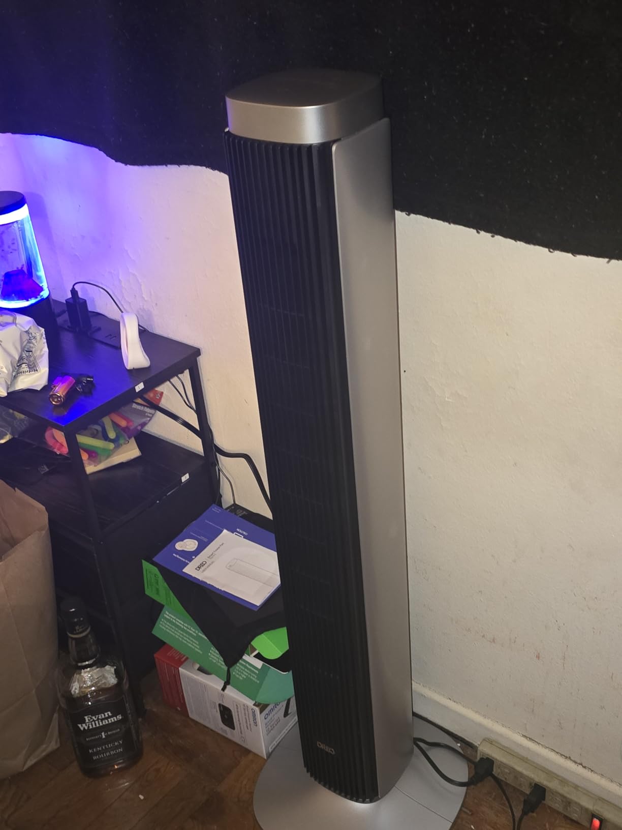 DREO Tower Fan for Bedroom, Standing Oscillating Fan with 40ft Far Airflow, 20dB Quiet, 12 Speeds, 28ft/s Velocity, Smart Control, DC Motor, 42 inch, 90° Oscillation, 4 Modes, 12H Timer, Pilot Pro S customer photo 1