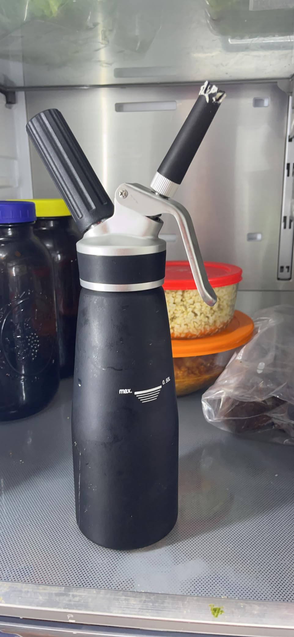 Sivaphe Professional Whipped Cream Dispenser Aluminum Grade Canister, Heavy Duty Cream Whipper Homemade Bliss, Portable Whipped Nitro Coffee Maker Black (8g Chargers Not Included) customer photo 2